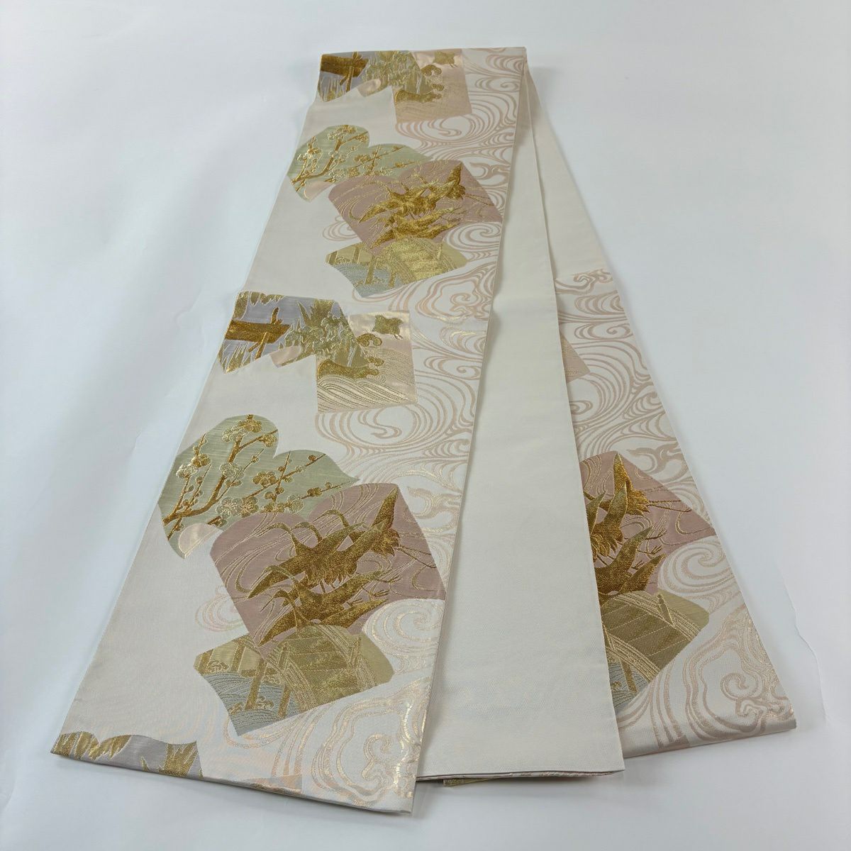 【美品】 袋帶 秀品級 じゅらく 落款あり 仙鶴 枝梅花 金糸 金金箔 奶油 六通 純蠶絲