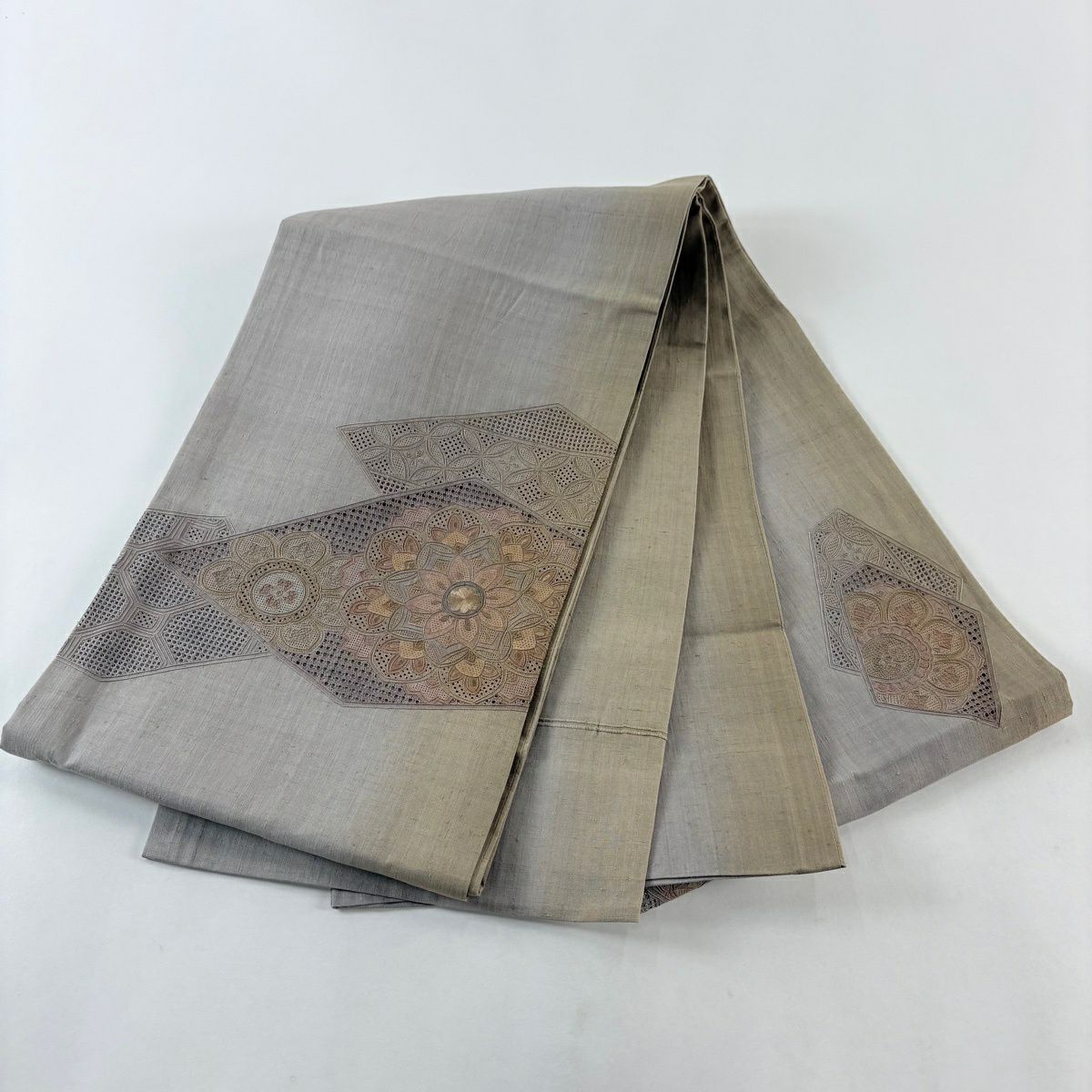 【美品】 袋帶 秀品級 紬織織 華紋 七寶刺繡 漸層 灰茶 大鼓圖案 純蠶絲
