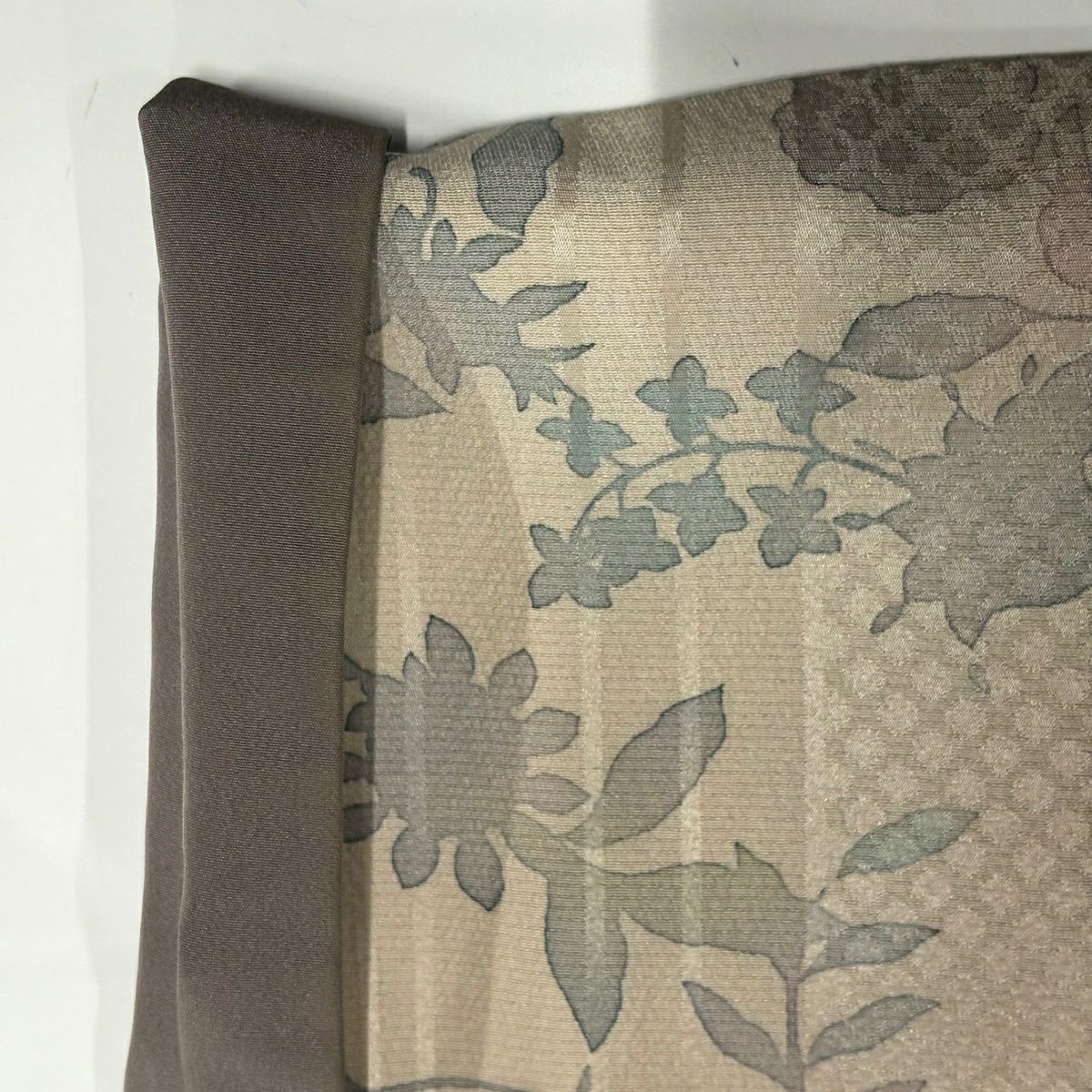 【美品】 小紋 身長157.5cm 袖長64cm M 雙層 草花紋紋 地紋 漸層 薄茶 純蠶絲 秀品級