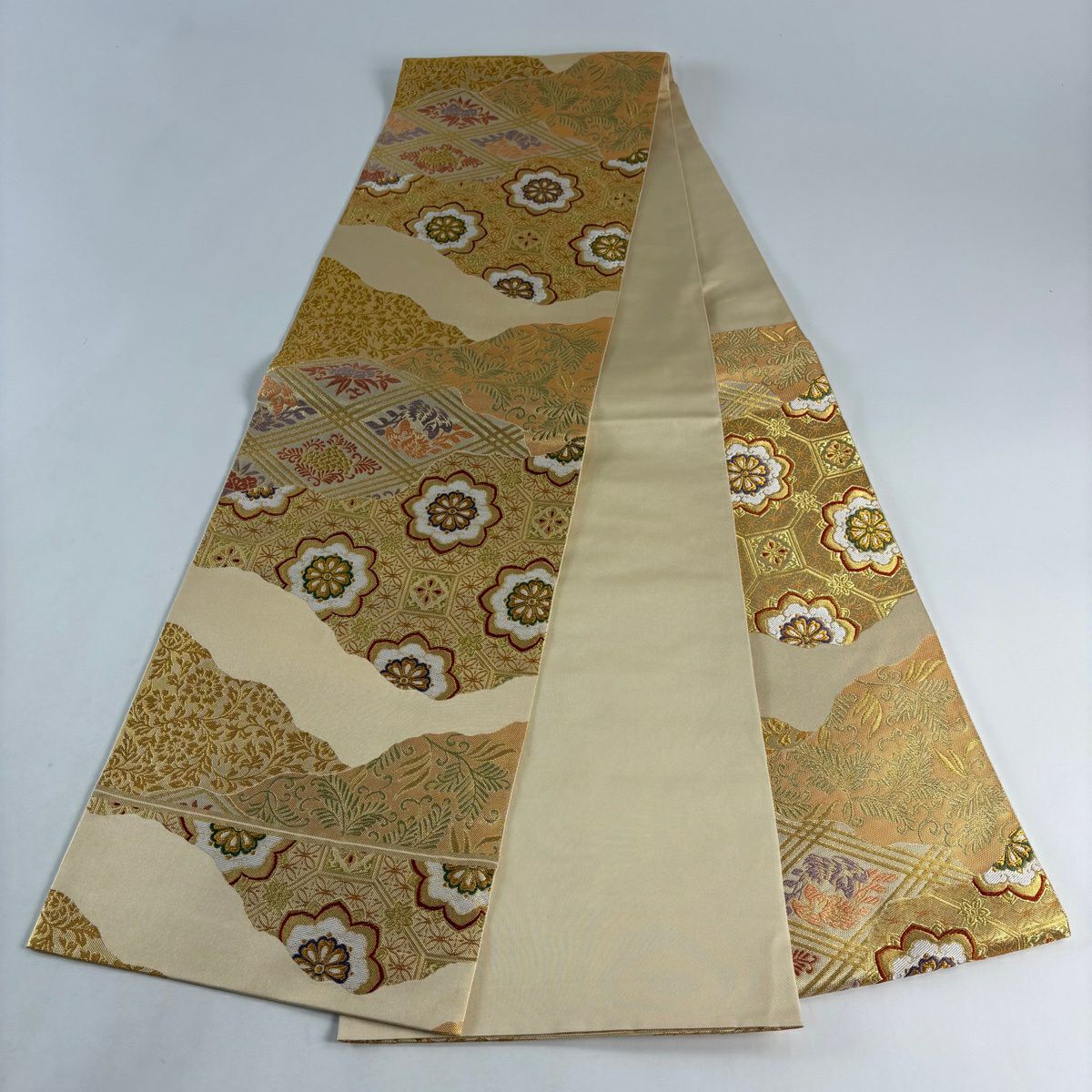 【美品】 袋帶 名品級 川島織物 落款 蜀江華紋 菱形 金金箔 金絲 金色 六通 純蠶絲