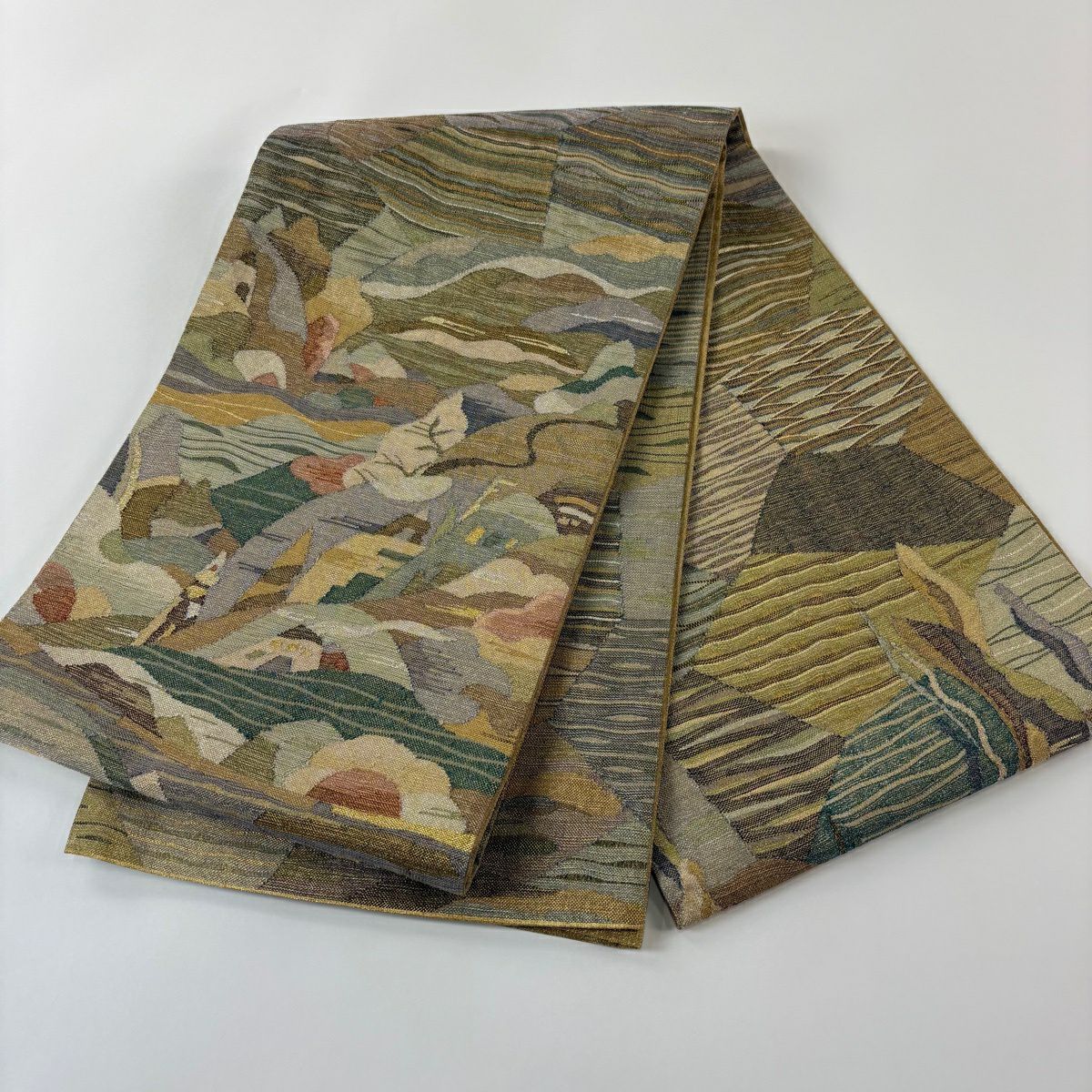 【美品】 袋帶 秀品級 家屋 山並 金銀絲 山吹茶 紅色圖案 純蠶絲