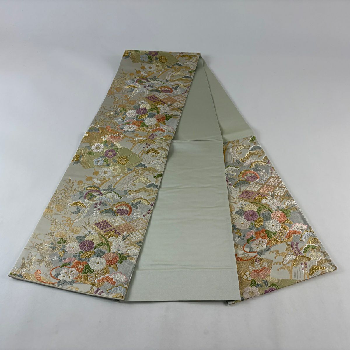 【美品】 袋帶 秀品級 彩珠小袖 花車 扇子面 刺繡 金銀彩 灰茶 六通 純蠶絲