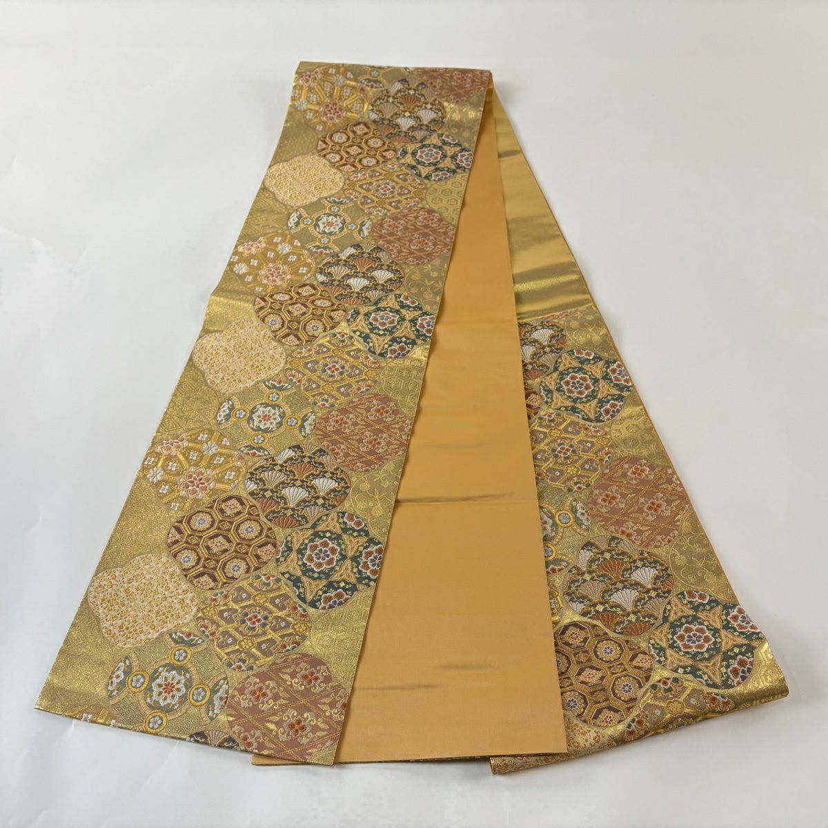 【美品】 袋帶 秀品級 華紋 龜甲 金絲 金金箔 金色 六通 純蠶絲