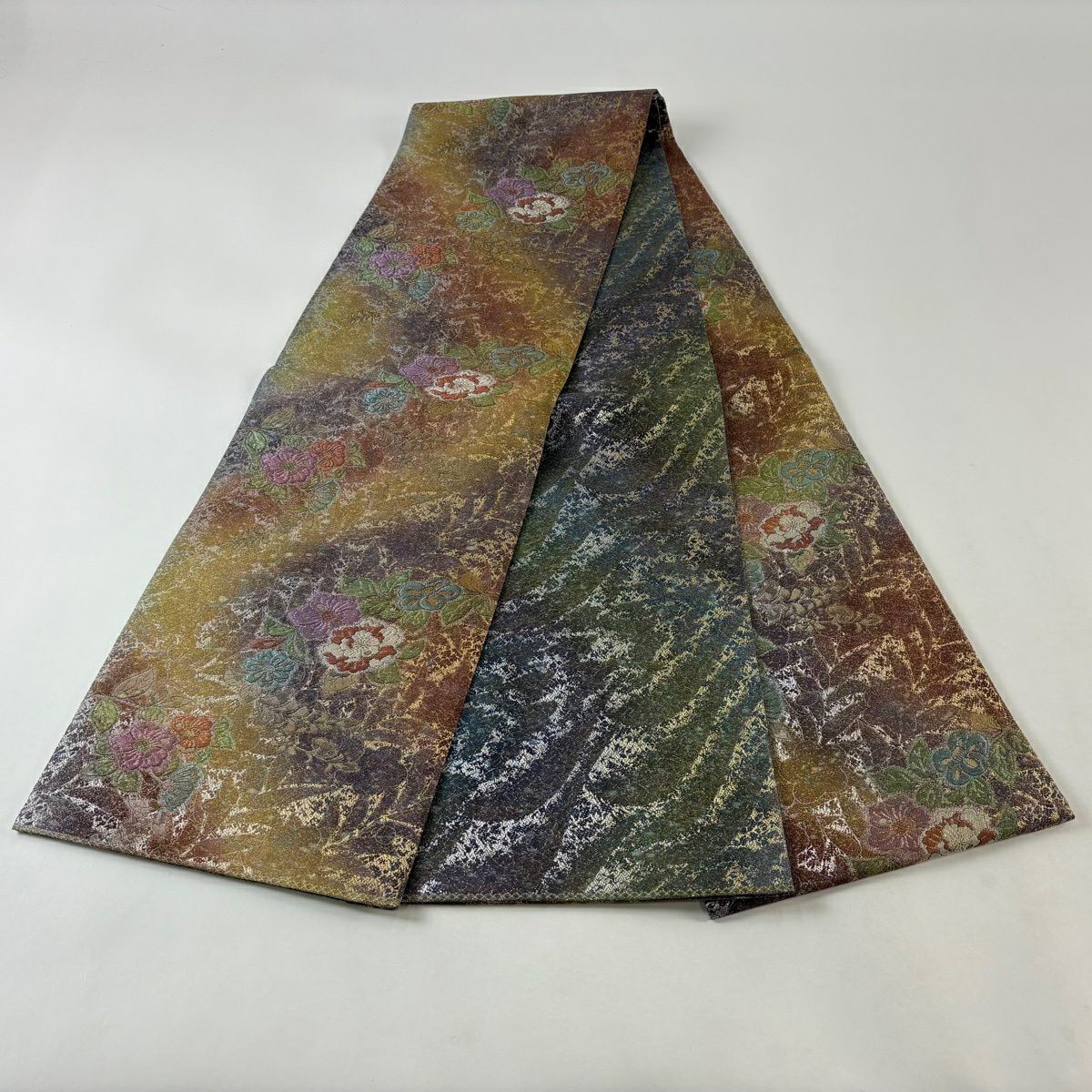 【美品】 袋帶 秀品級 草花紋 金銀彩 金金箔 茶 全通 純蠶絲