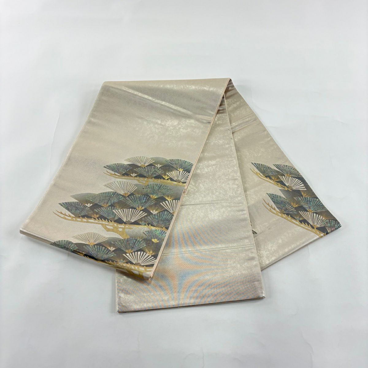 【美品】 袋帶 秀品級 松樹 螺鈿金金箔 金銀彩 太鼓圖案 純蠶絲