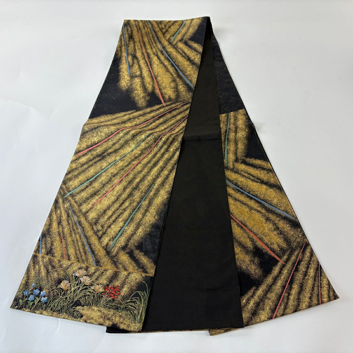【美品】 袋帶 秀品級 斜紋 草花紋紋 金絲 金金箔 黑 六通 純蠶絲