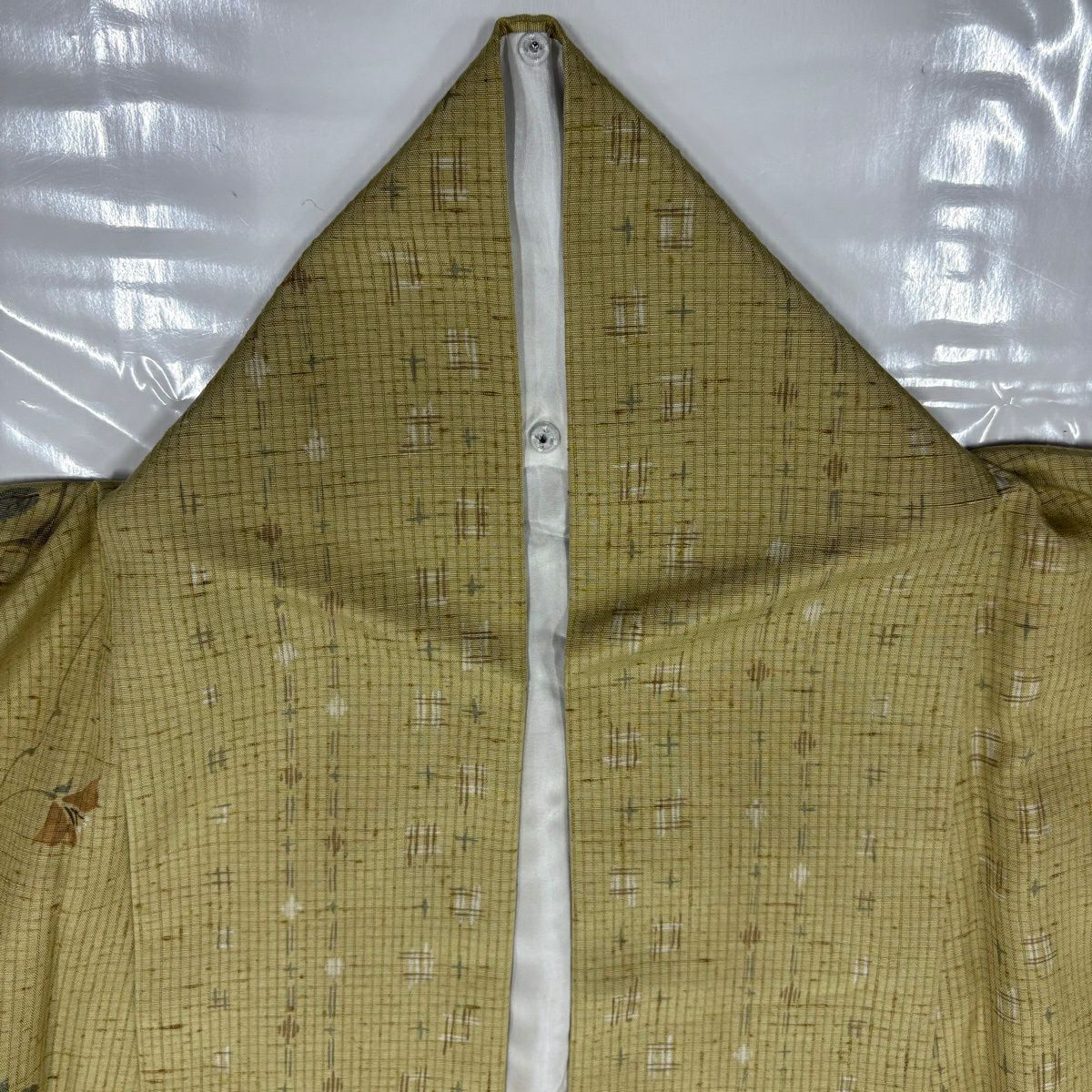 【美品】 小紋 身長157.5cm 袖長67.5cm L 雙層 紬織織 蔦 枝花 薄黃土色 純蠶絲 秀品級