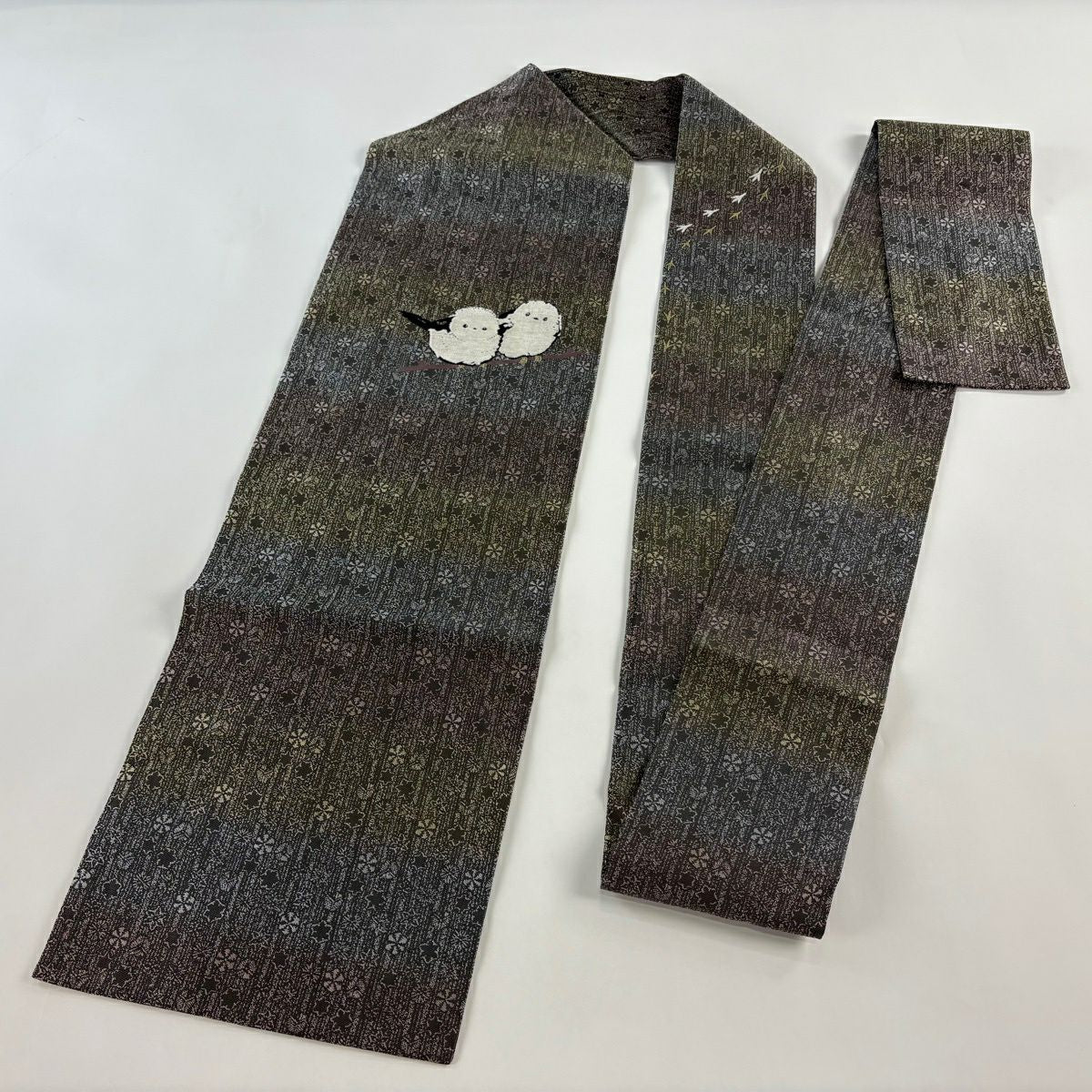 【美品】 名古屋帶 逸品級 落款あり 光蔵 鳥 シマエナガ 金糸 ぼかし 灰色 純蠶絲