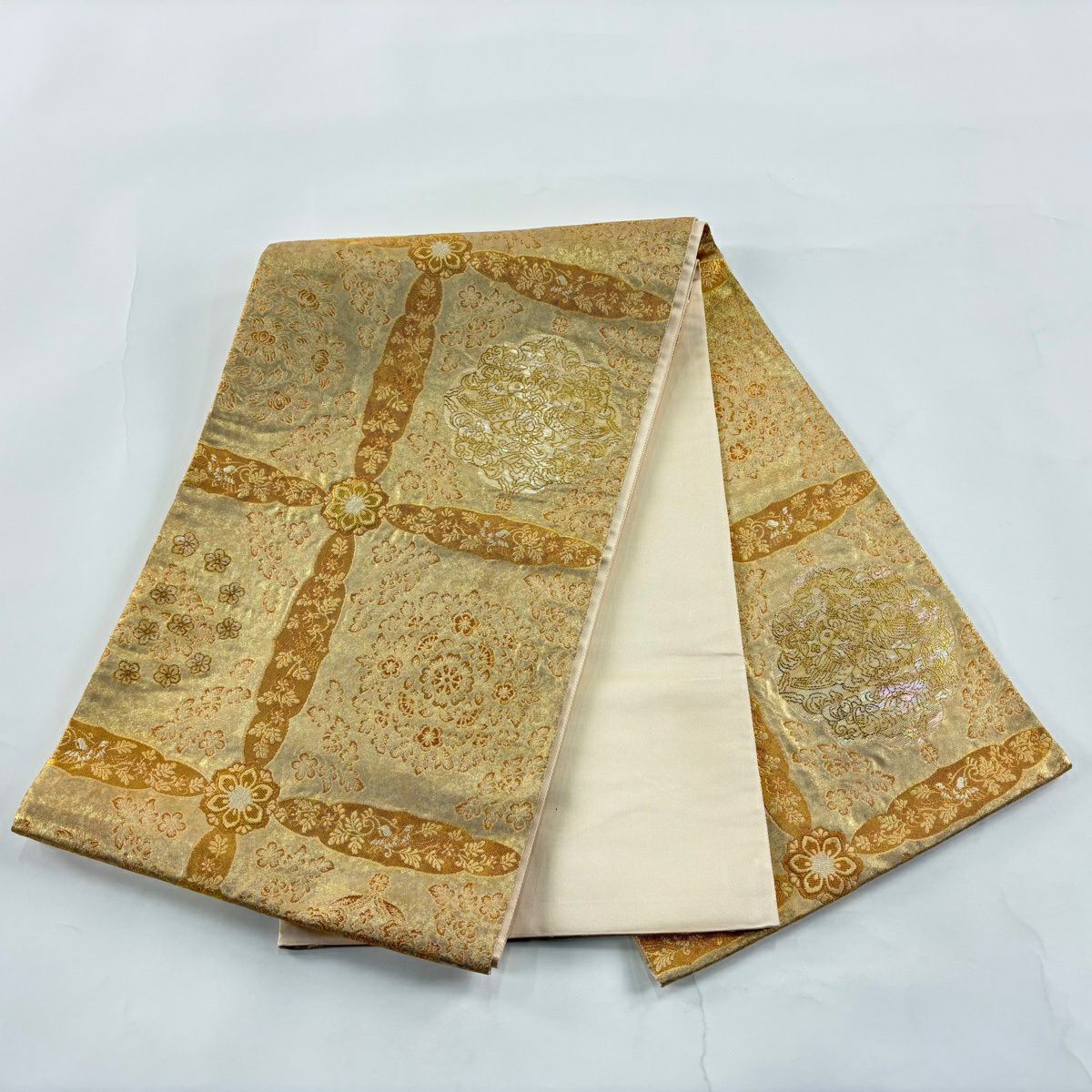 【美品】 袋帶 秀品級 向鳥 華紋 金金箔 螺鈿 金 六通 純蠶絲