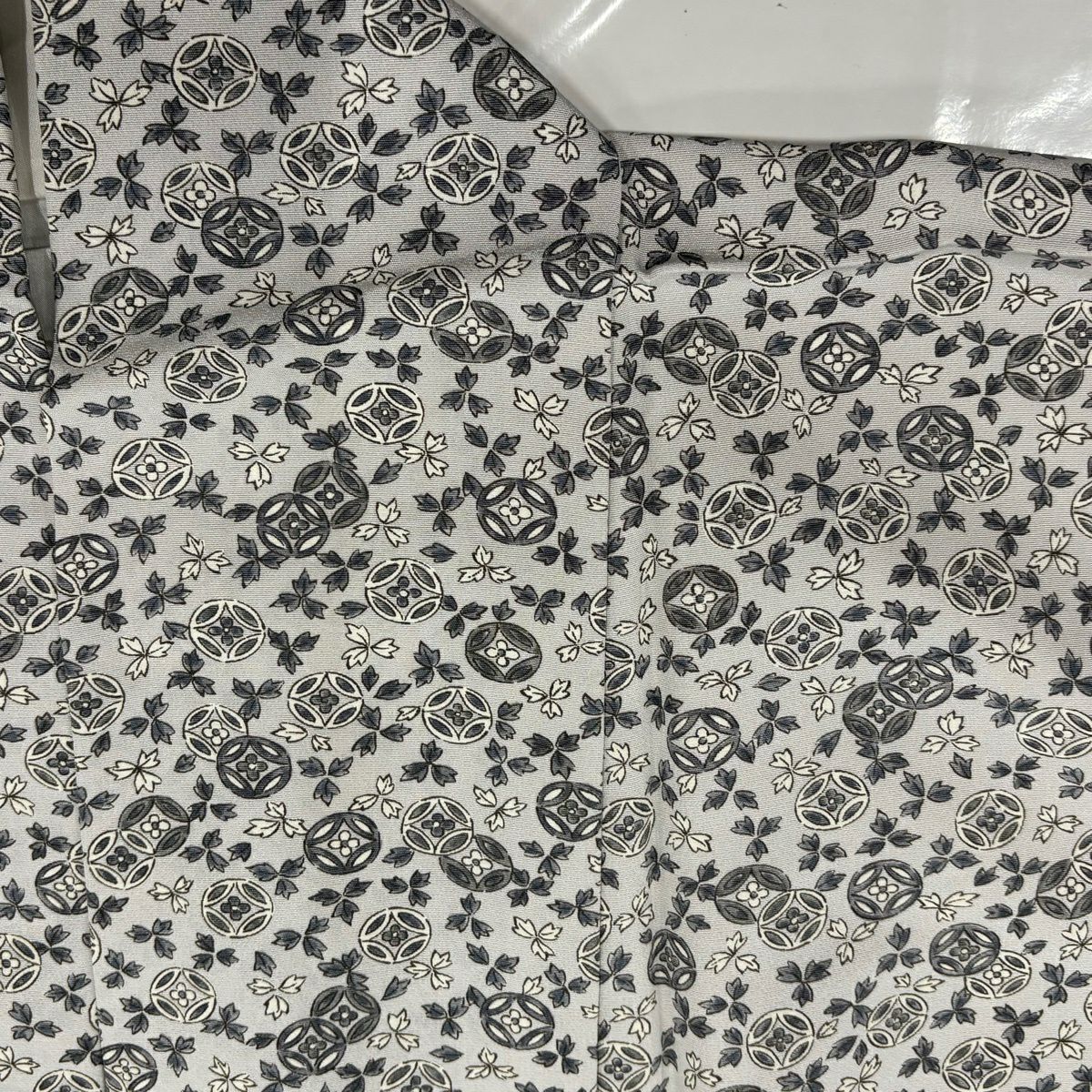 【美品】 付下 身長164cm 袖長65.5cm M 雙層 草花紋紋 七寶紋 金銀彩 灰色 純蠶絲 秀品級