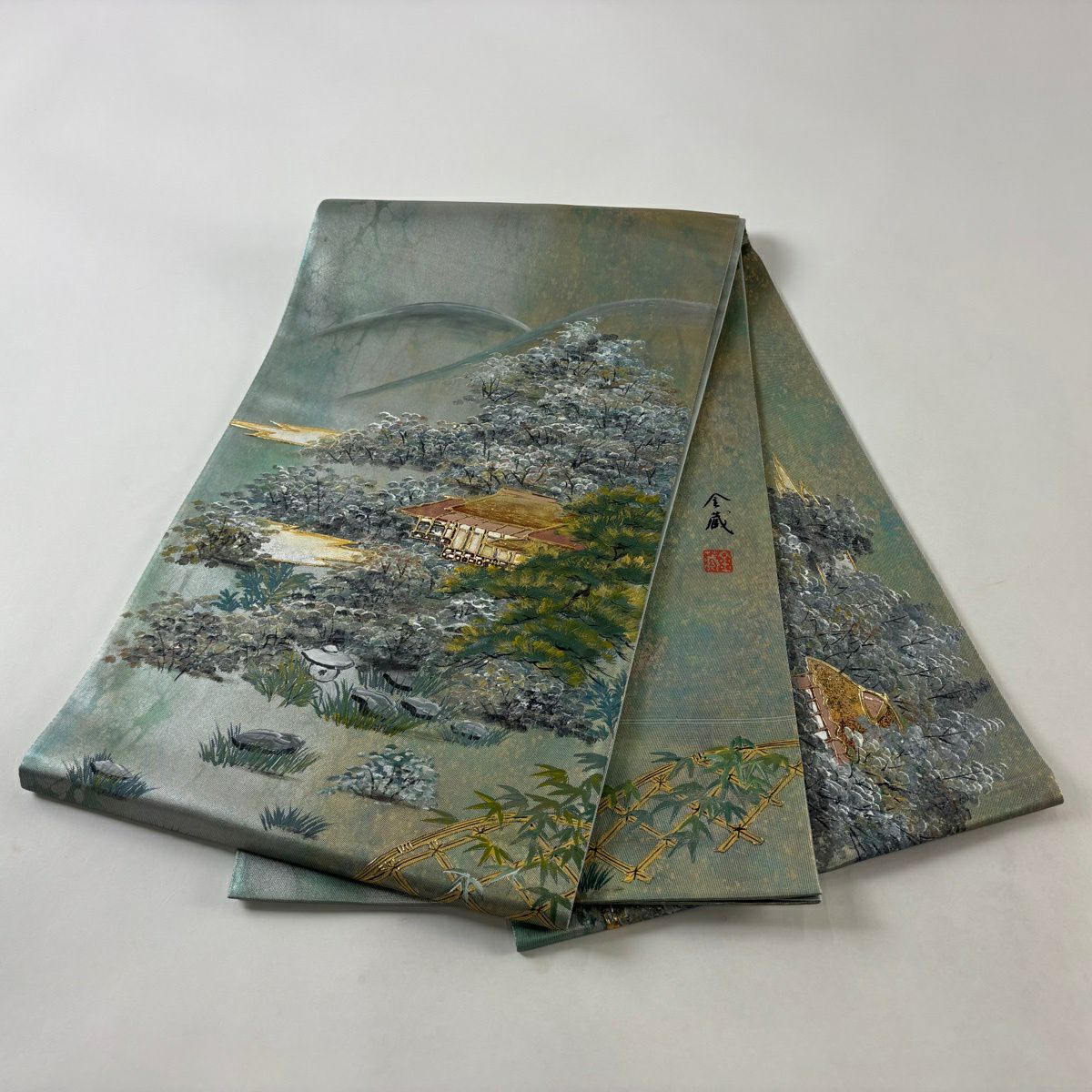 【美品】 袋帶 名品級 落款あり 建築物 樹木 螺鈿 金銀彩 灰綠 お太鼓柄 純蠶絲