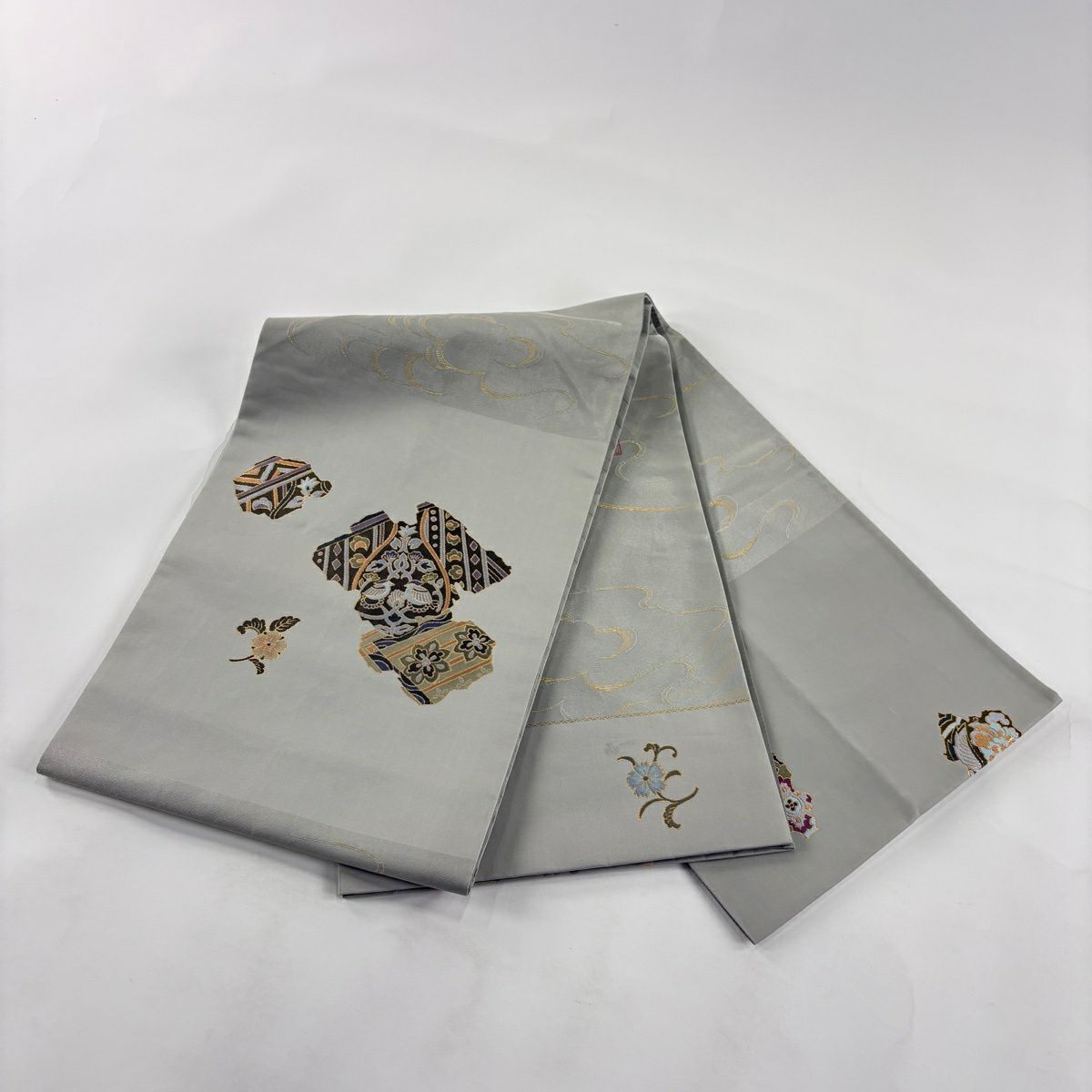 袋帶 秀品級 附有落款 草花紋 向鳥 金金箔 銀通過 灰綠色 大鼓圖案 純蠶絲