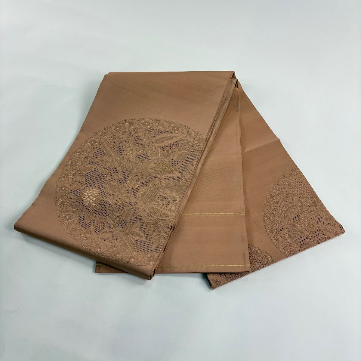 【美品】 袋帶 秀品級 關西仕立 草花紋 鳥 刺繡 粉米色 お太鼓柄 純蠶絲