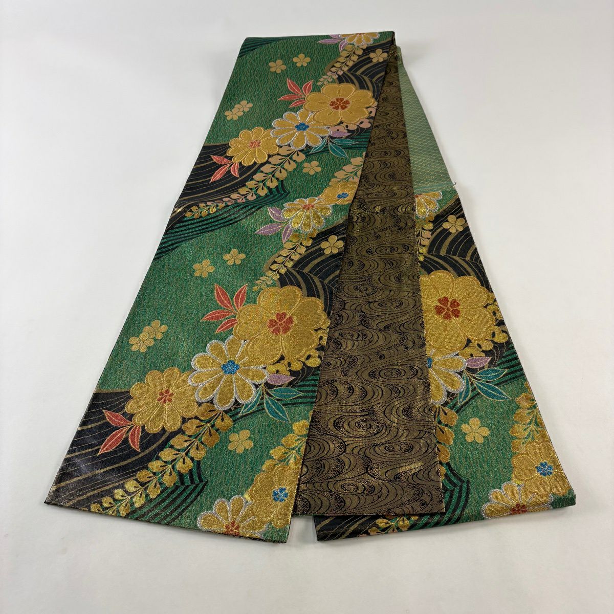 【美品】 袋帶 秀品級 附有落款 振袖禮服禮服用 草花紋紋 流水 金絲 金金箔 綠色 六通 純蠶絲