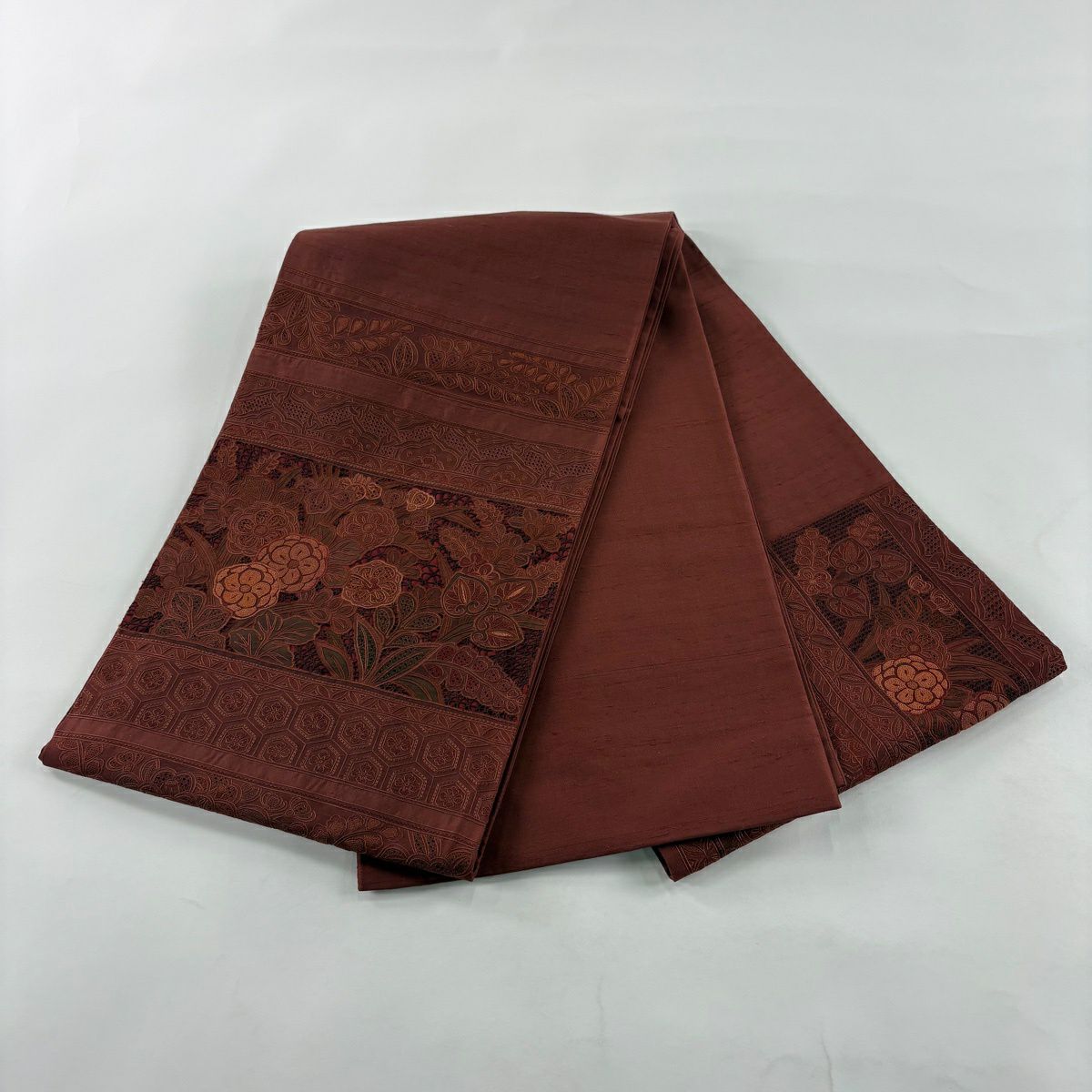 【美品】 袋帶 秀品級 紬織織 草花紋紋 龜甲刺繡 深紅色 大鼓圖案 純蠶絲