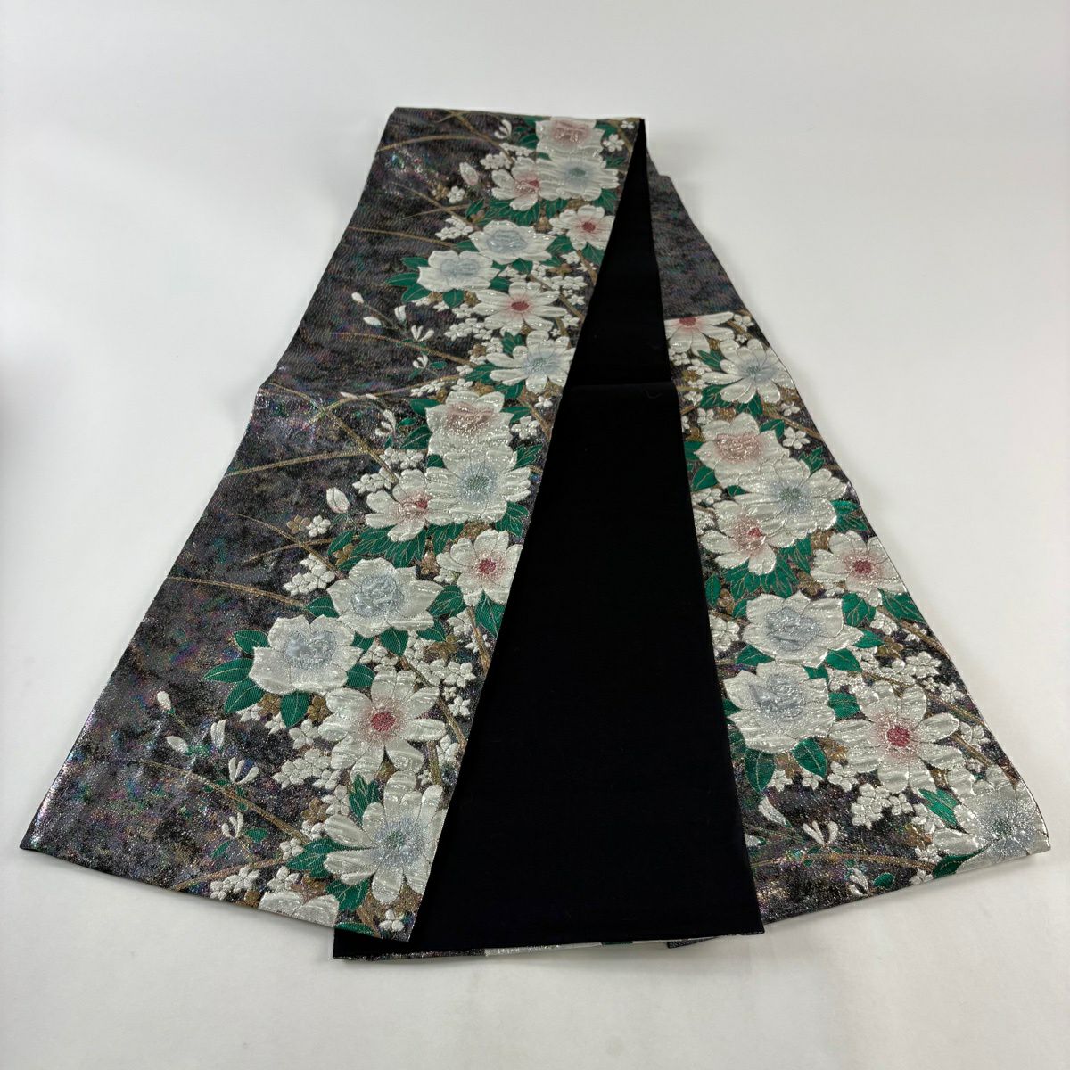 【美品】 袋帶 秀品級 振袖禮服禮服用 草花紋紋 金金箔 拉麵 銀 六通 純蠶絲