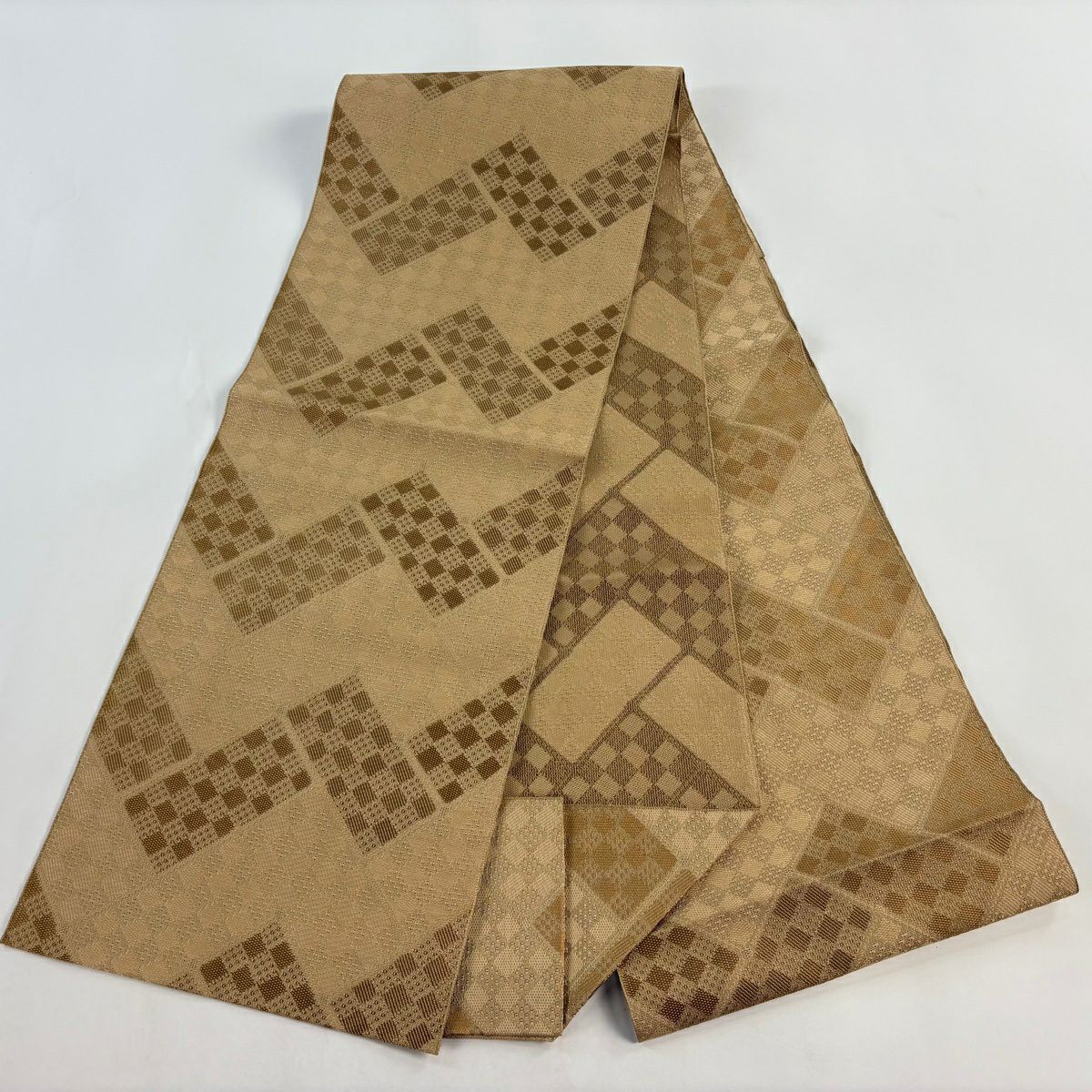 【美品】名古屋帶 逸品級 證書齊全 誠之輔 博多上布 博多織 八寸名古屋帶 松樹葉仕立 桧垣文 市松樹 淺米色 麻