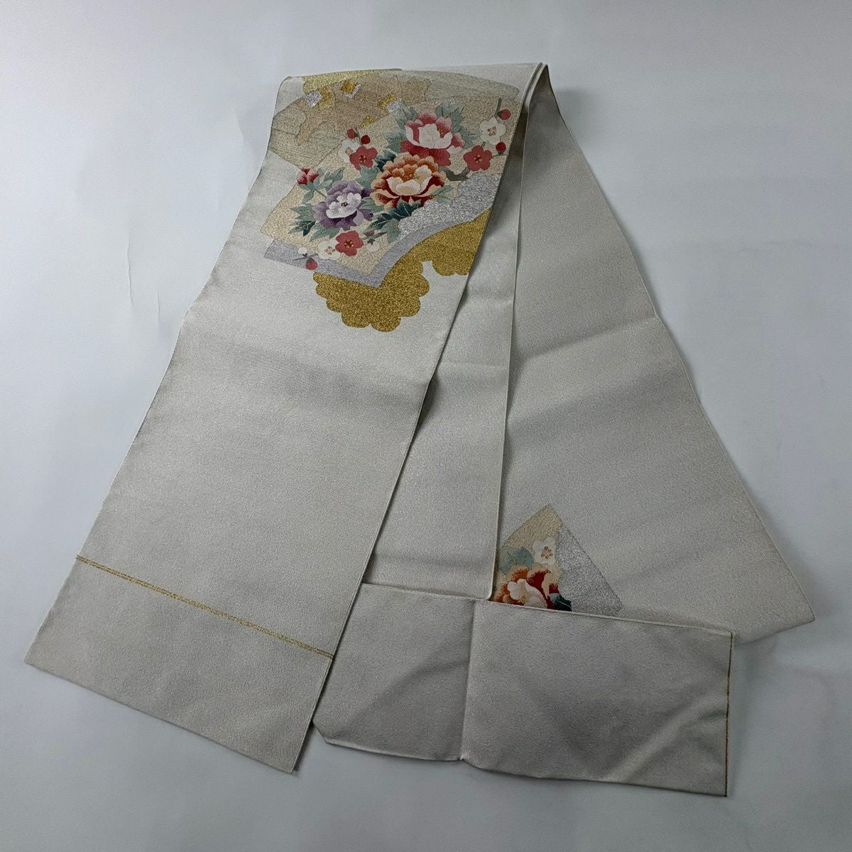 【美品】名古屋帶 優品級 八寸名古屋帶 松樹葉仕立 扇子面 牡丹 金銀彩 米色 純蠶絲