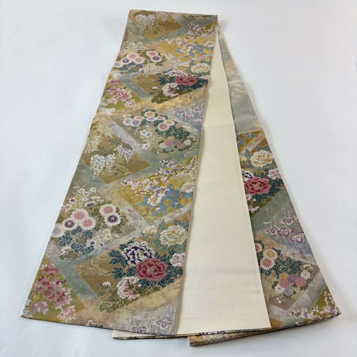 【美品】 袋帶 秀品級 草花紋紋 流水 金銀彩 金金箔 米色 六通 純蠶絲