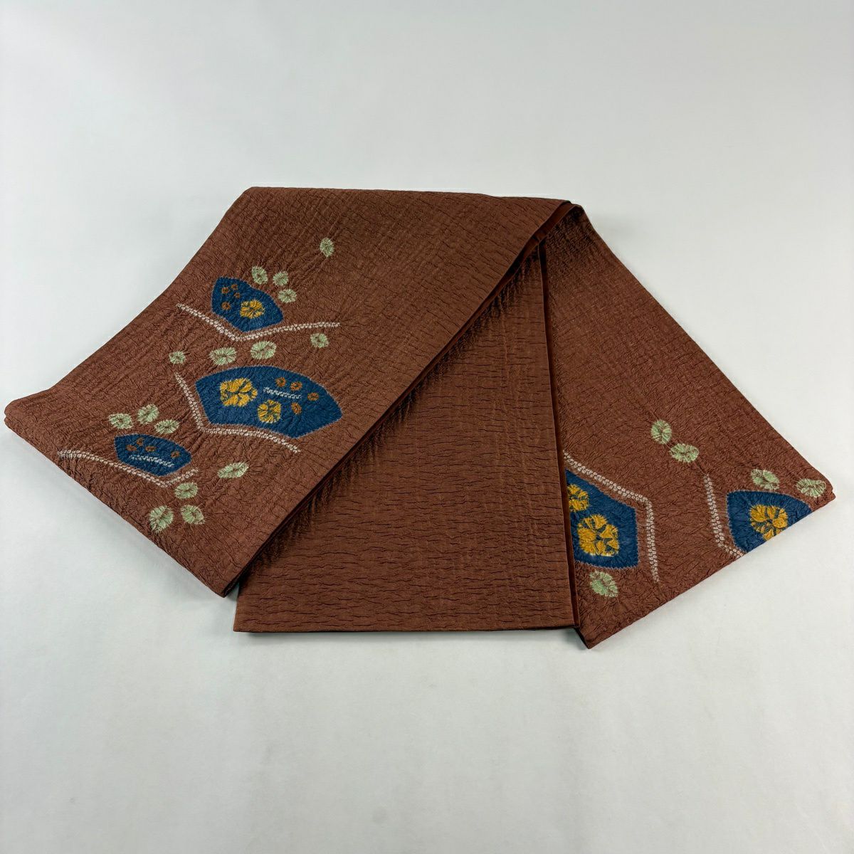 【美品】 袋帶 秀品級 扇子面 草花紋紋 絞染 銀線 茶 お太鼓圖案 純蠶絲