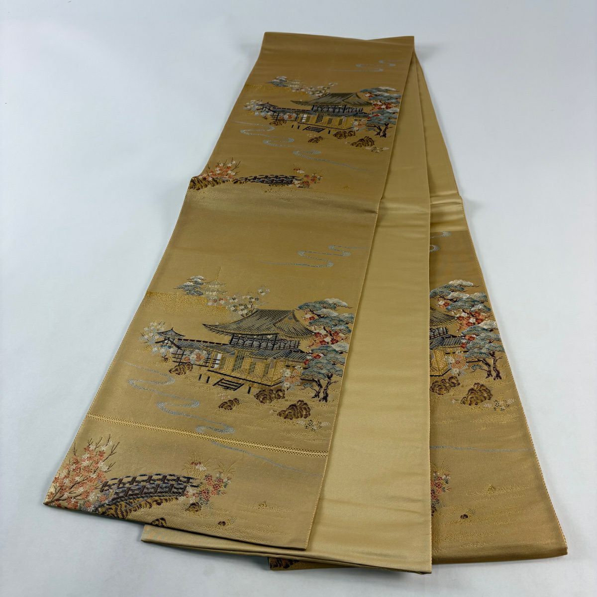 【美品】 袋帶 秀品級 平等院京之里 建築 樹木 金絲 米色 六通 純蠶絲