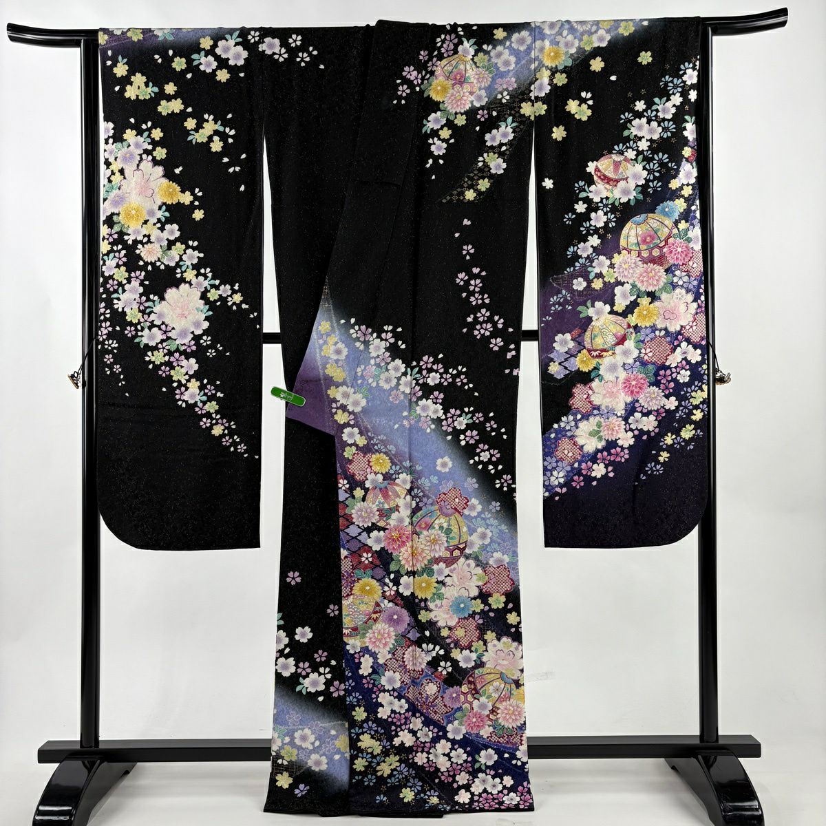 振袖禮服 身長167cm 袖長68.5cm L 雙層 手鞠 草花紋 金通 金銀彩 黑 純蠶絲 逸品級