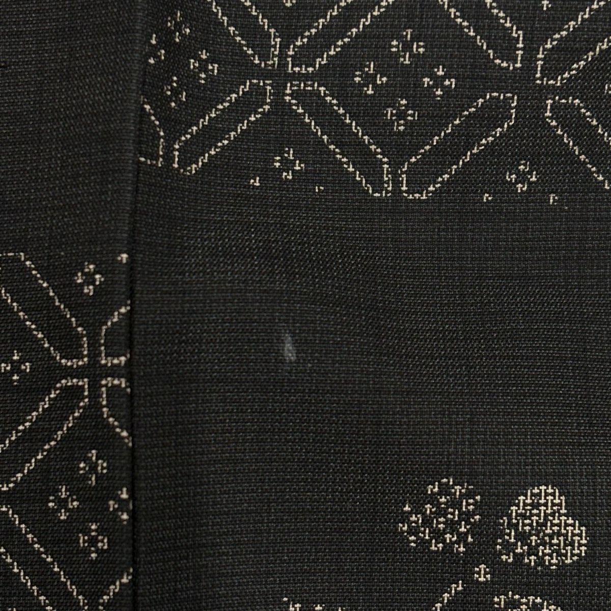 【美品】 小紋 身長163cm 袖長68.5cm L 雙層 紬織織 葉柄 菱文 墨 黑 純蠶絲 名品級