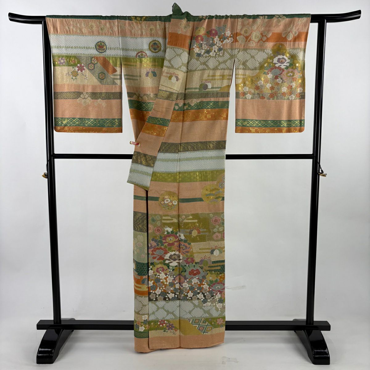 訪問服 身長163cm 袖長66cm M 雙層 松樹井青青 落款 草花紋紋 ヱ霞 金絲 金銀彩 淺橙色 純蠶絲 逸品級