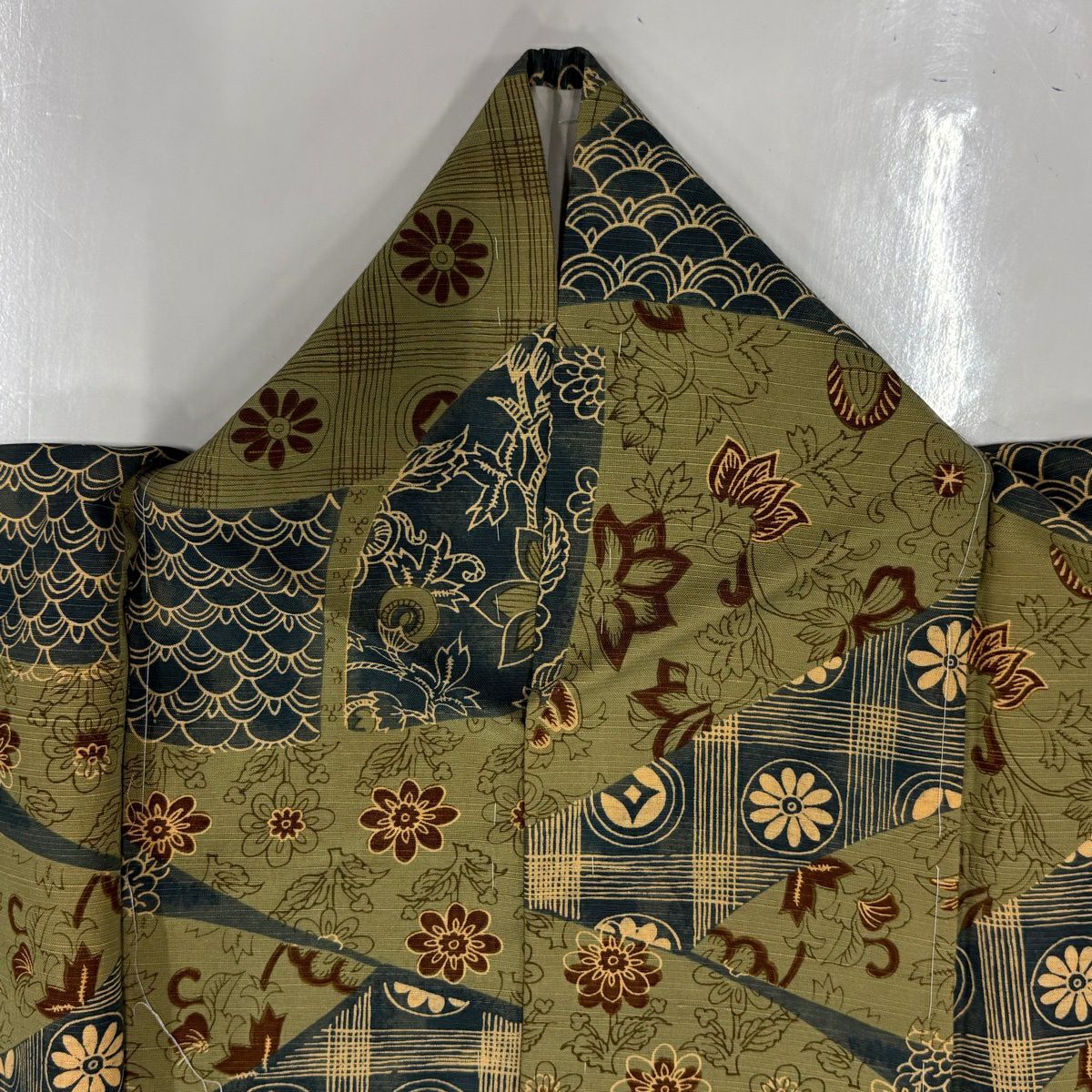 【美品】 小紋 身長161cm 袖長62cm S 雙層 紬織織 草花紋紋 幾何學圖案 艾草綠 純蠶絲 優品級