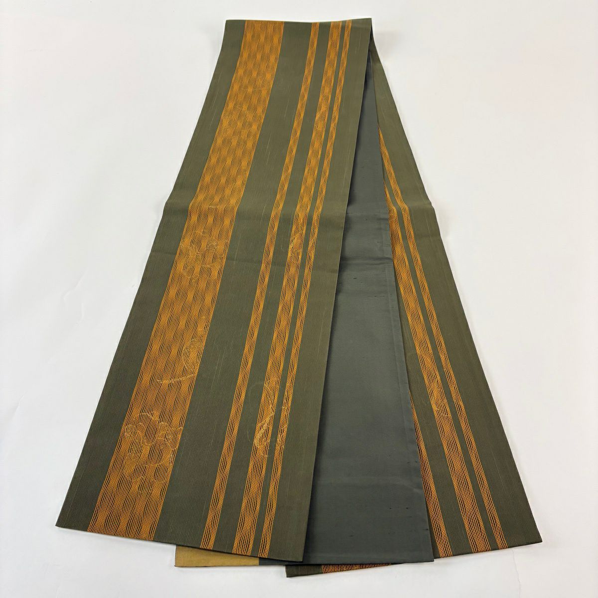 【美品】 袋帶 秀品級 人物 縞 金彩裝飾 茶綠 全通 純蠶絲