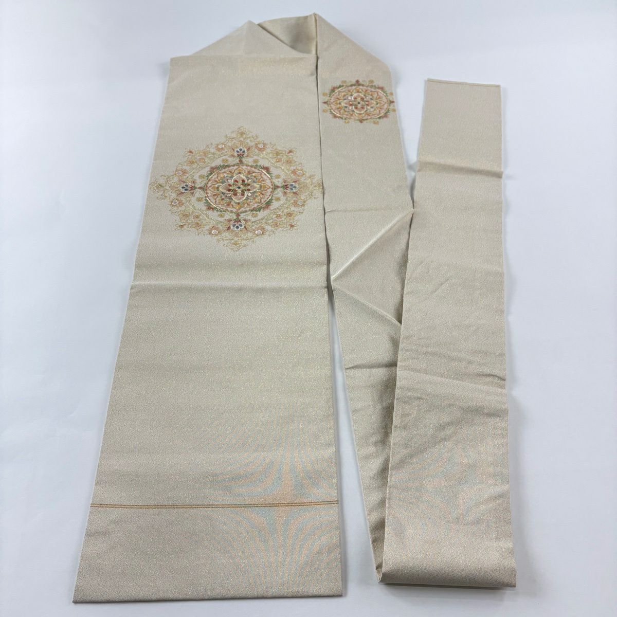 【美品】 名古屋帶 秀品級 華紋 刺繡 金線 米色 純蠶絲