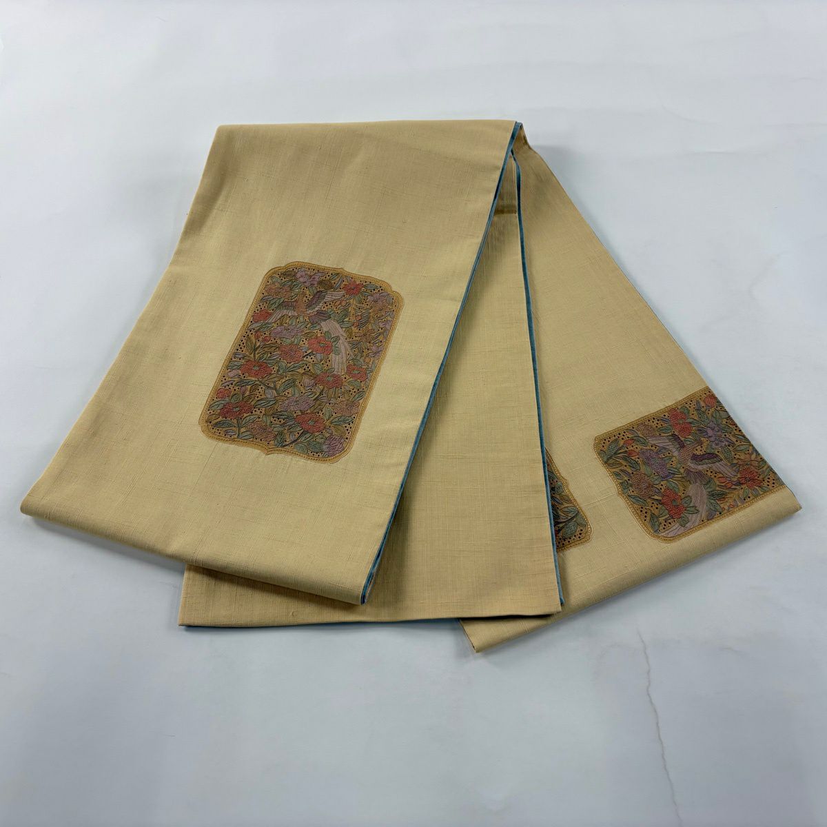 【美品】 袋帶 秀品級 紬織織 花鳥 刺繡 金彩裝飾 淺黃 お太鼓圖案 純蠶絲