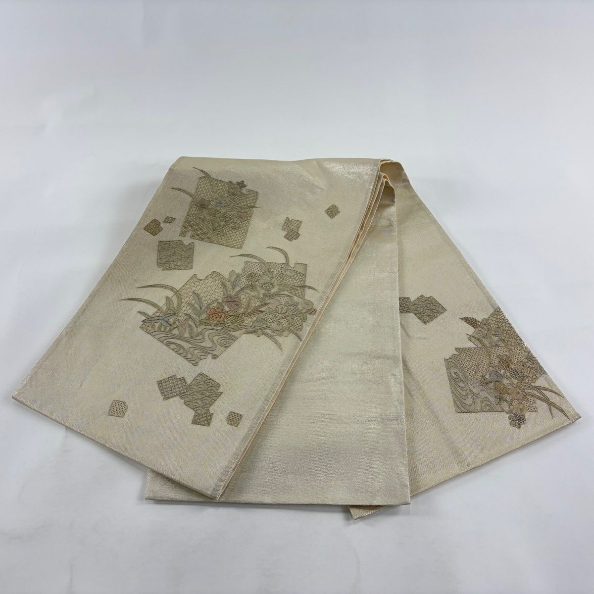 袋帶 秀品級 關西仕立 雜草 破紙刺繡 金金箔 奶油色 大鼓圖案 純蠶絲