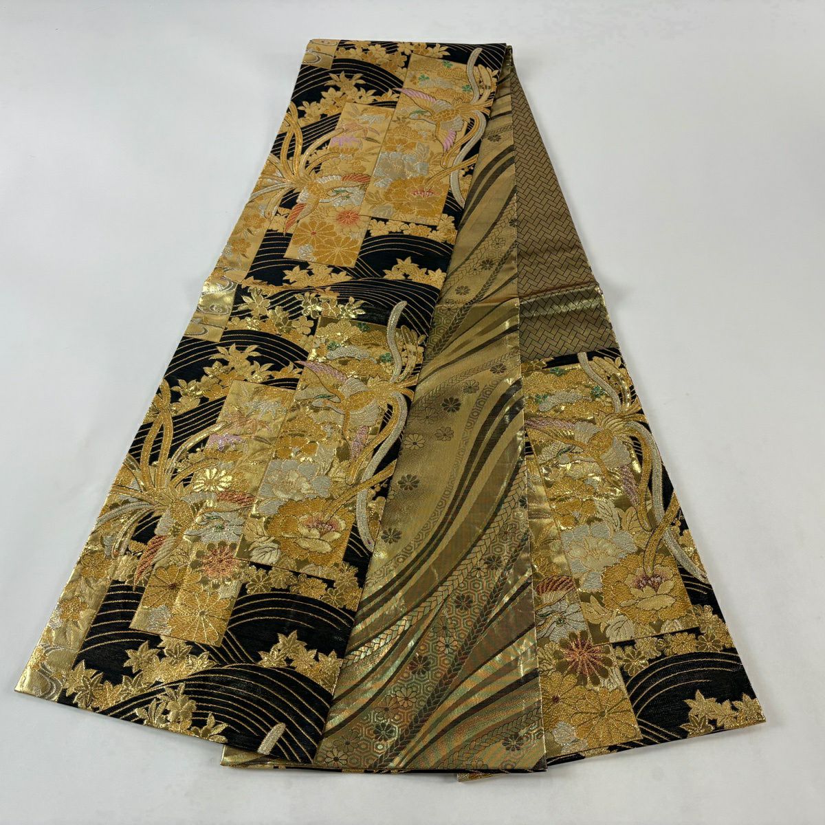 【美品】 袋帶 秀品級 牡丹 尾長鳥 金金箔 金絲 黑 六通 純蠶絲
