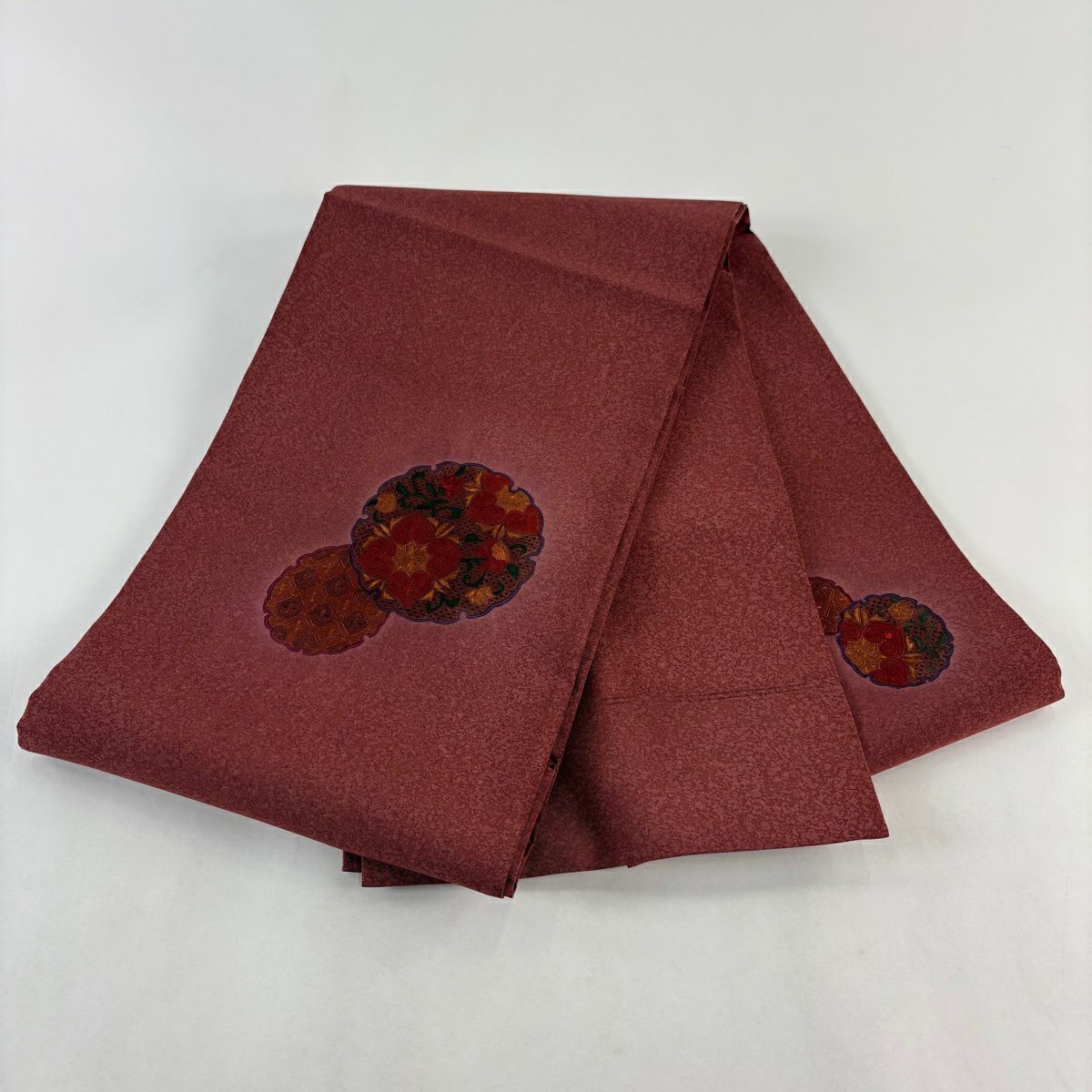【美品】 袋帶 秀品級 雪輪 草花紋 刺繡 漸層 深紅色 大鼓圖案 純蠶絲