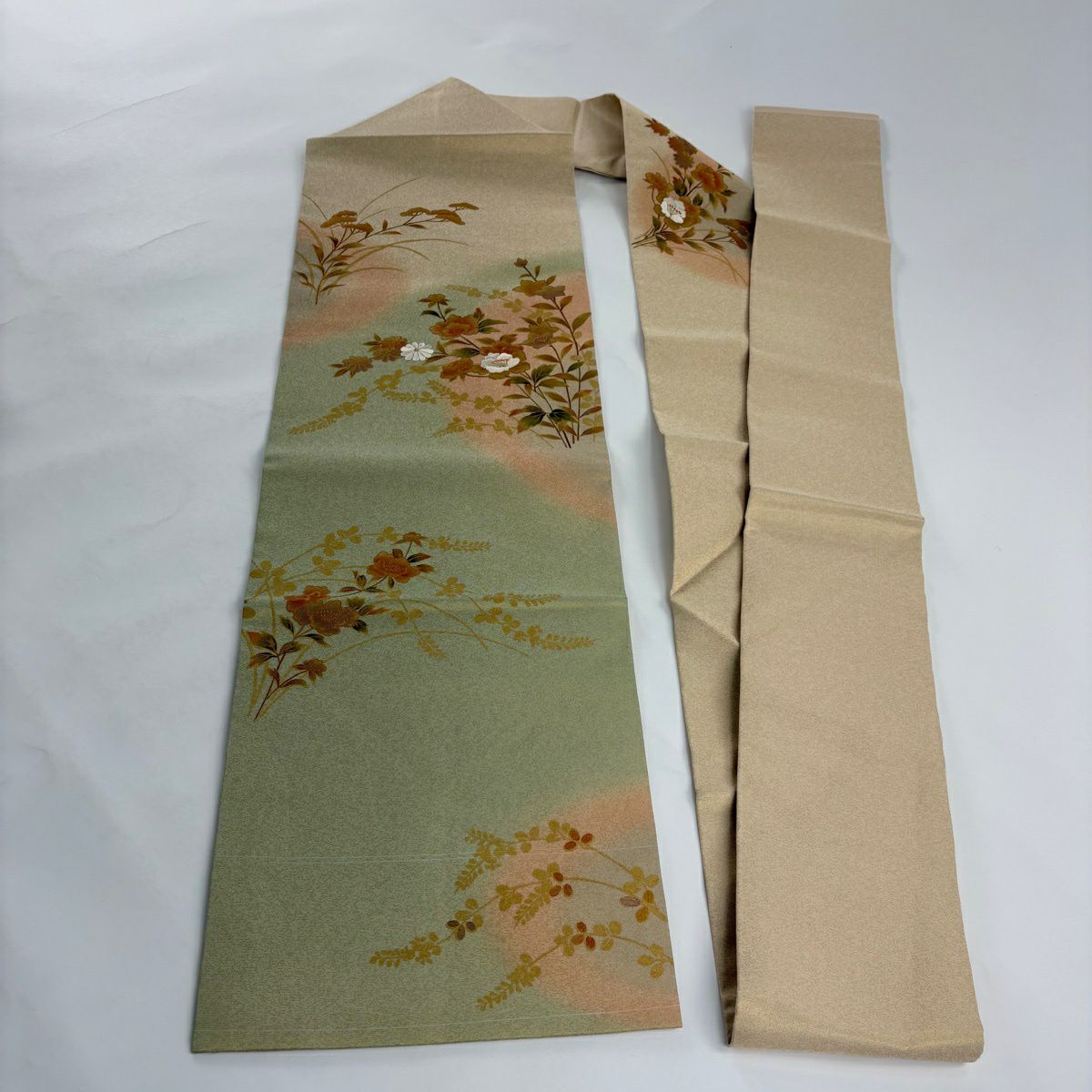 【美品】名古屋帶 秀品級 關西仕立 草花紋 秋草 刺繡 金通 灰綠 純蠶絲