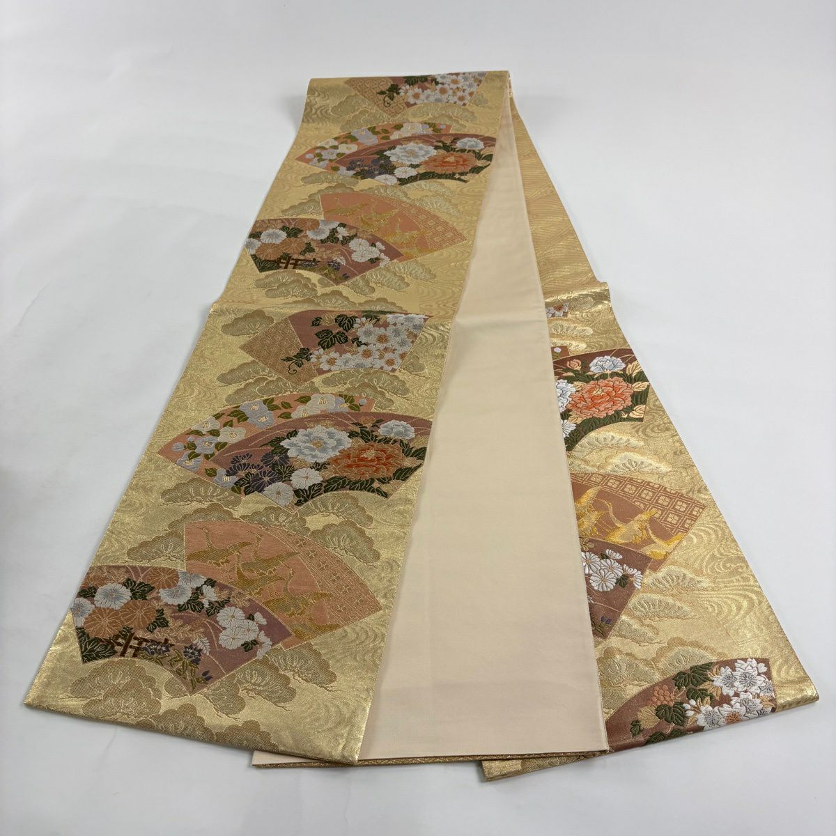 【美品】 袋帶 秀品級 扇子面 草花紋 金糸 金金箔 金 六通 純蠶絲