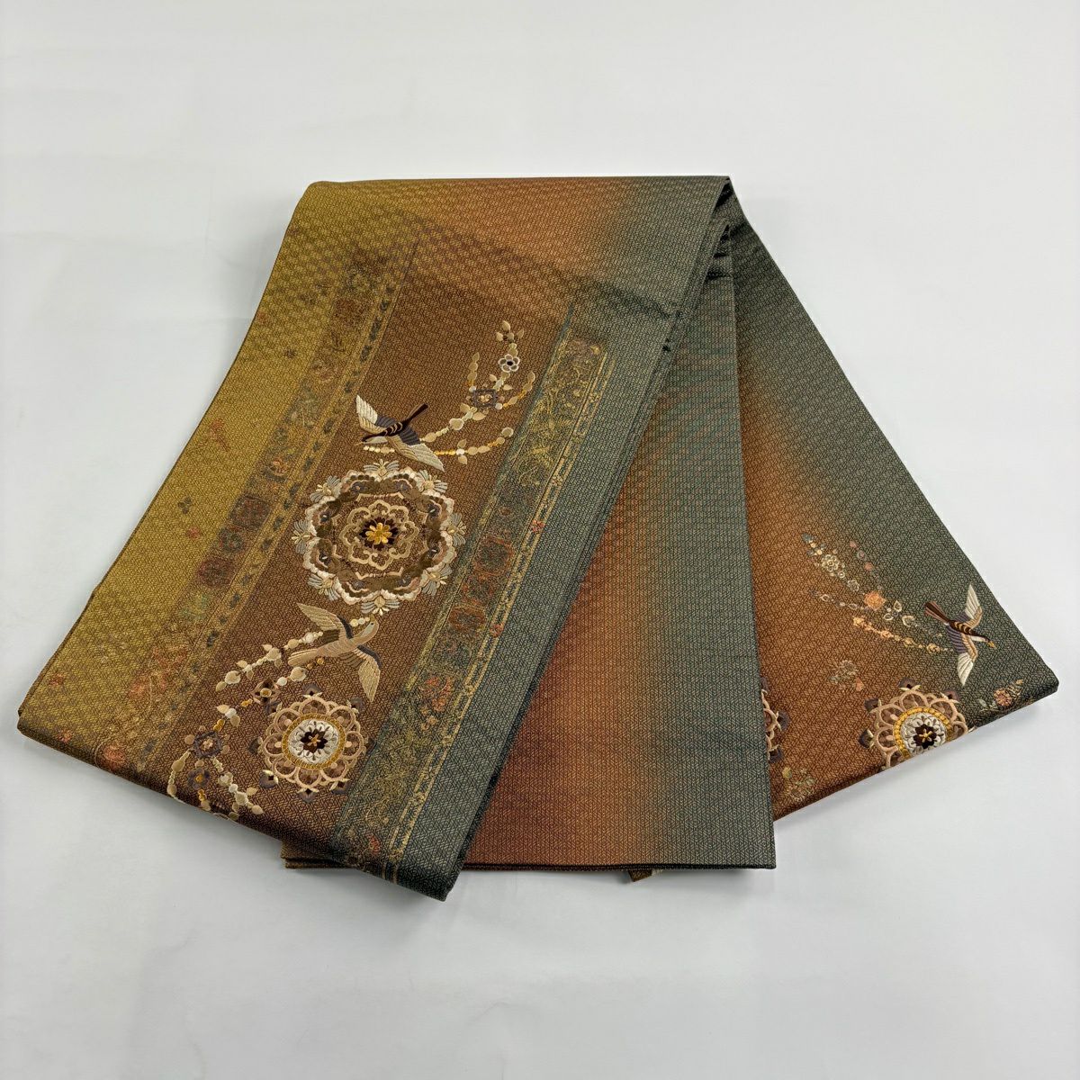 【美品】 袋帶 秀品級 華紋 鳥 刺繡 金糸 茶 お太鼓柄 純蠶絲