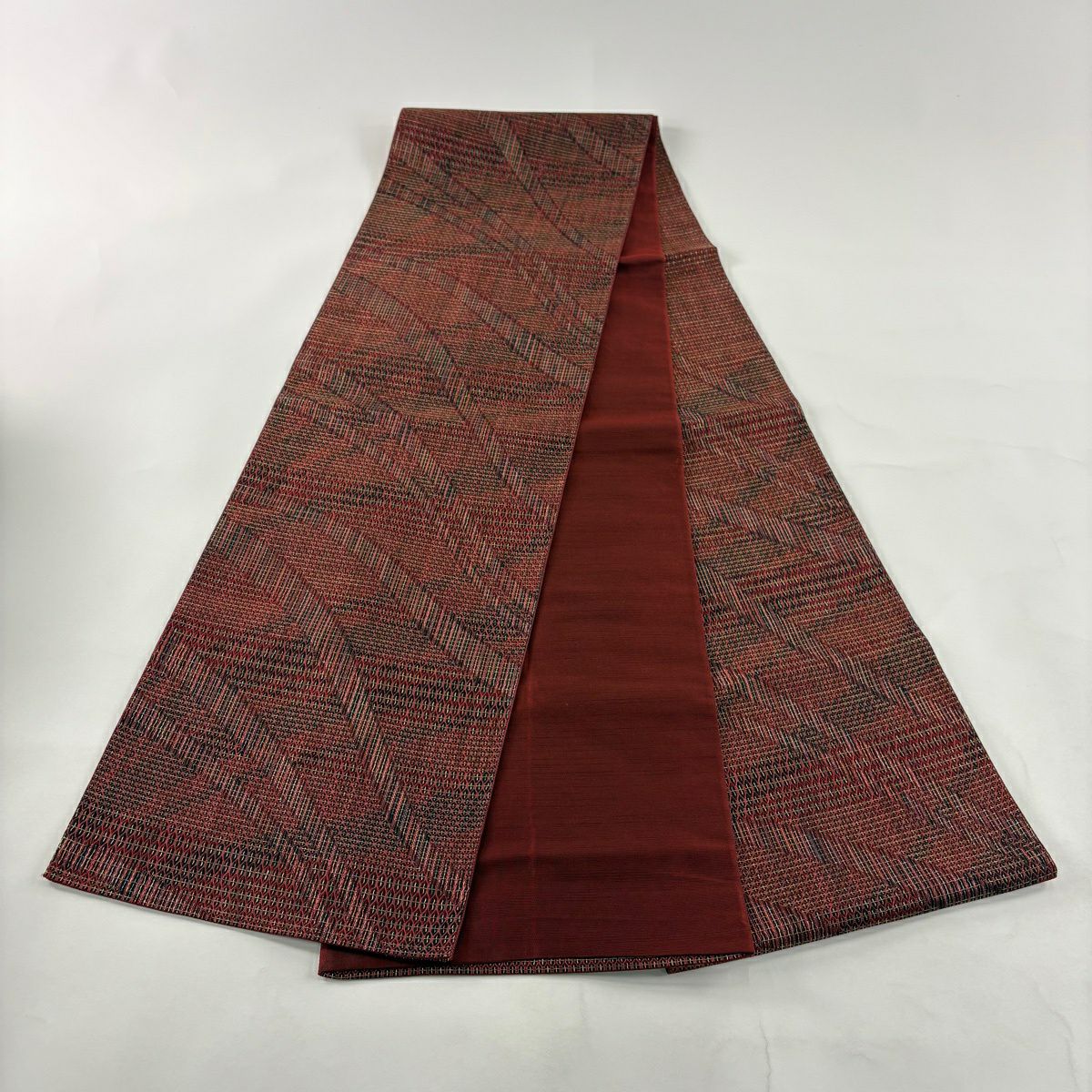 【美品】 袋帶 秀品級 幾何學 金絲 深紅 六通 純蠶絲