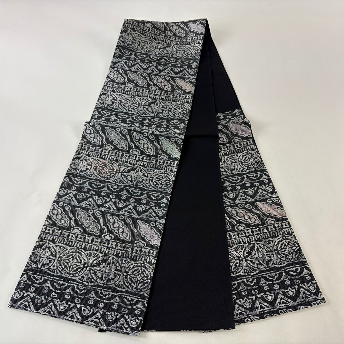 【美品】 袋帶 秀品級 華紋 幾何圖案 黑 六通 純蠶絲