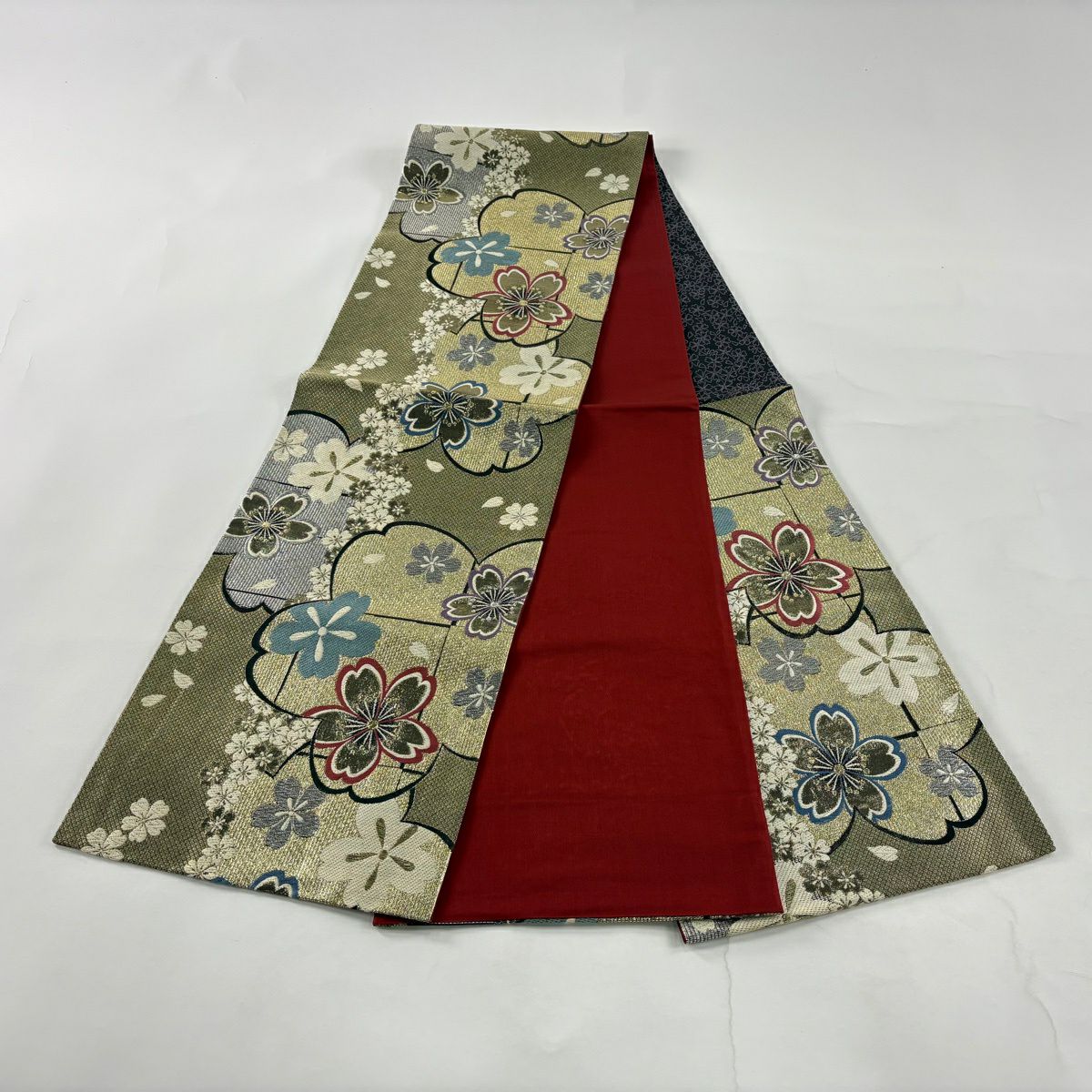 袋帶 優品級 振袖禮服禮服用 櫻花 櫻花花瓣 金銀線 金金箔 金色 六通 純蠶絲