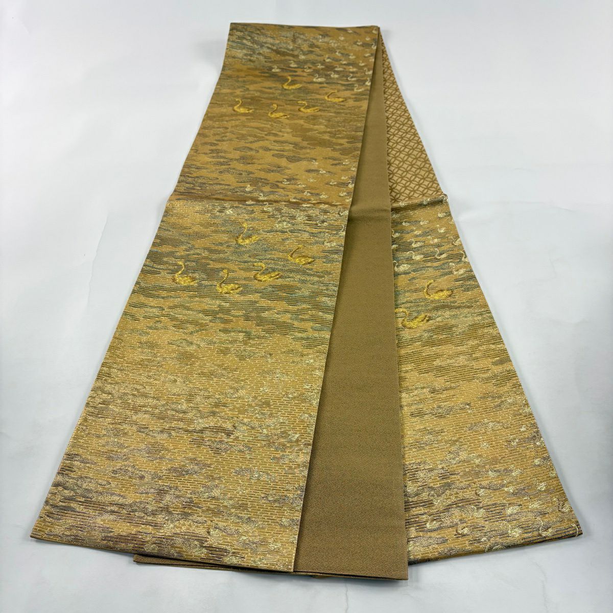 【美品】 袋帶 秀品級 風物詩 白色瓢湖 白鳥 金絲 金金箔 金 六通 純蠶絲