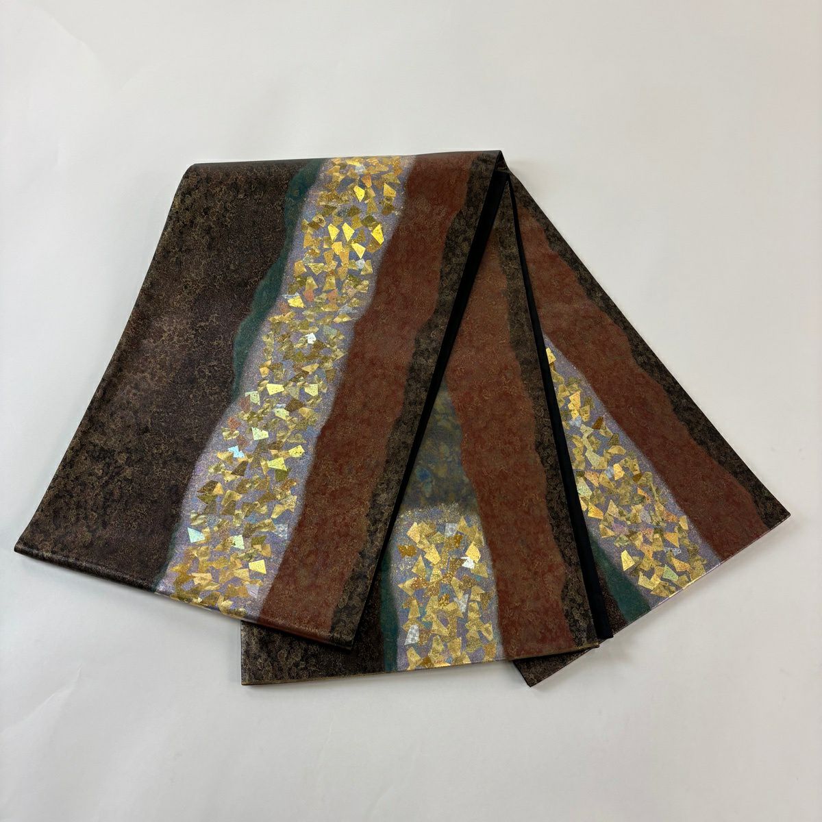 【美品】 袋帶 秀品級 金金箔散佈 金金箔 黑灰 お太鼓圖案 純蠶絲