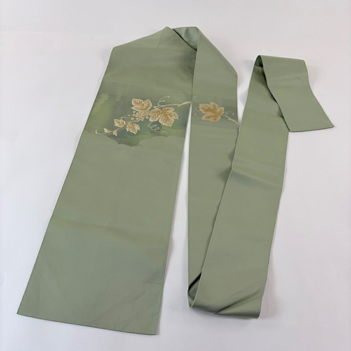 【美品】名古屋帶 秀品級 葡萄 金金箔 淺綠 純蠶絲