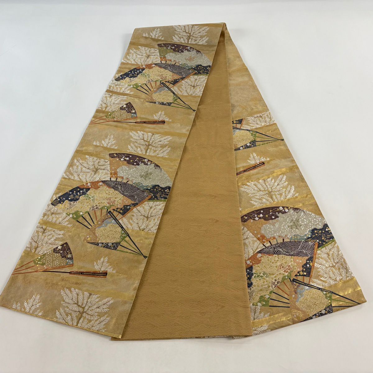 【美品】 袋帶 秀品級 扇子 松樹 金金箔金銀線 淺茶 六通 純蠶絲