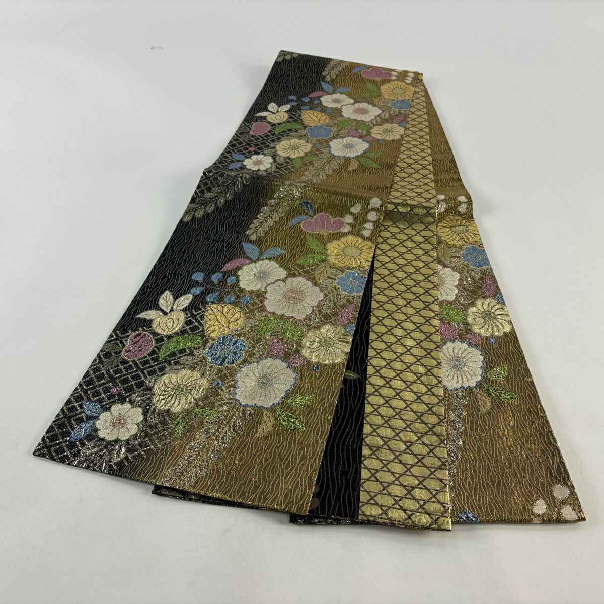 【美品】 袋帶 秀品級 草花紋紋 菱形 金金箔 金色 六通 純蠶絲