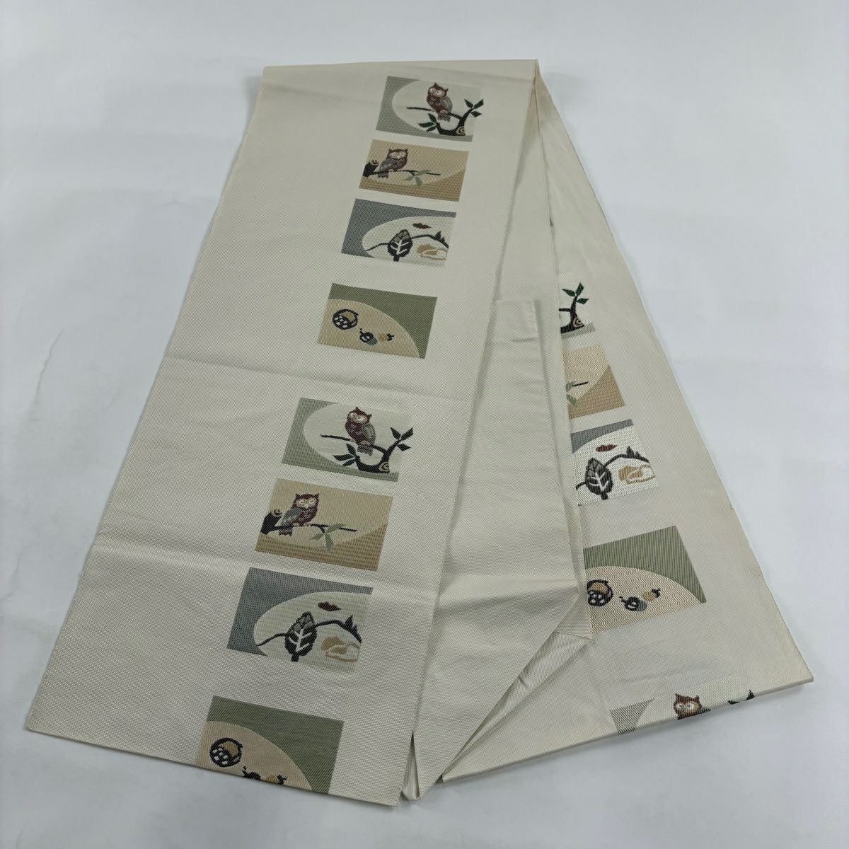 名古屋帶 優品級 八寸名古屋帶 松樹葉仕立 蛇鵲 葉紋 米色 純蠶絲