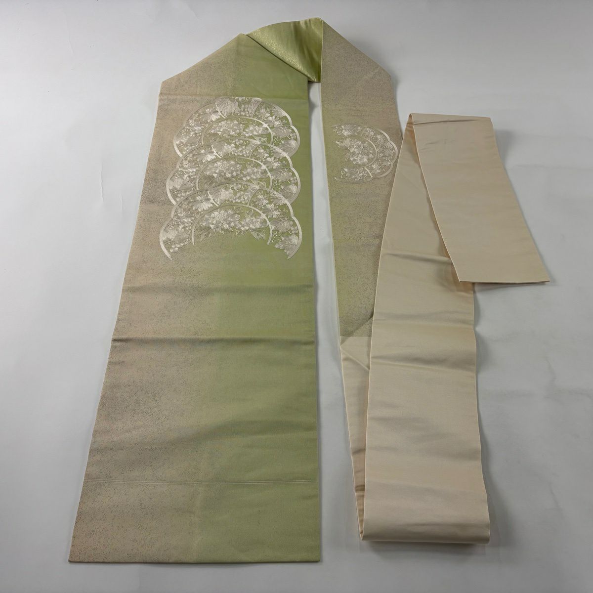 名古屋帶 名品級 草花紋紋 葡萄刺繡 金金箔 抹茶 純蠶絲