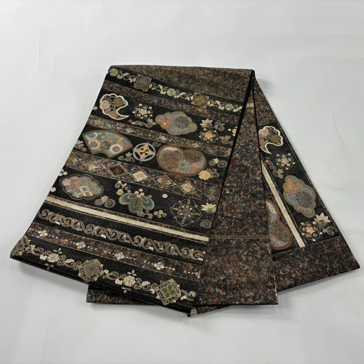 袋帶 名品級 落款 花唐草紋 縞 金銀彩 金金箔 黑 お太鼓柄 純蠶絲