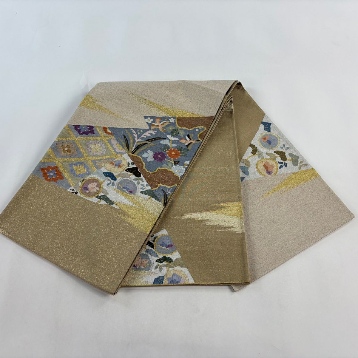 【美品】 袋帶 逸品級 花鳥 花菱 綴織 金銀彩 米色 大鼓圖案 純蠶絲